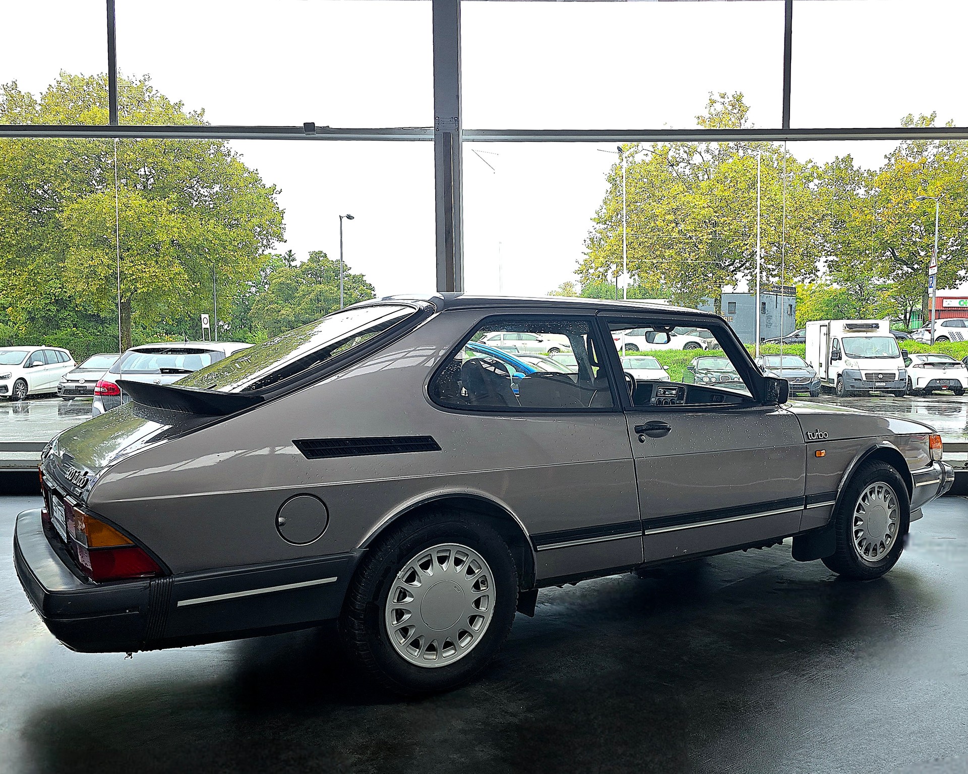 SAAB 900 2.0 turbo 16-image-7