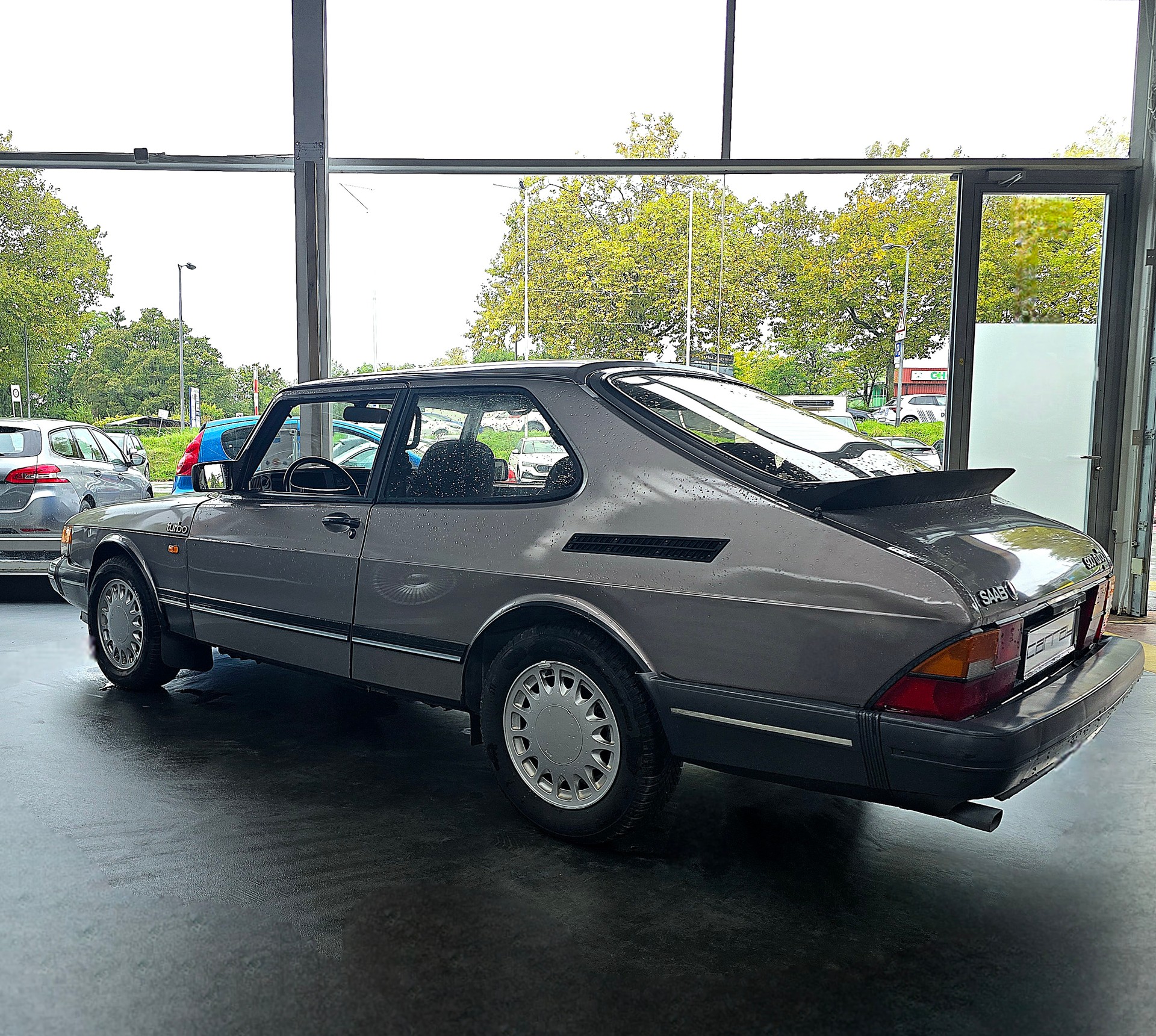 SAAB 900 2.0 turbo 16-showroom-element-3