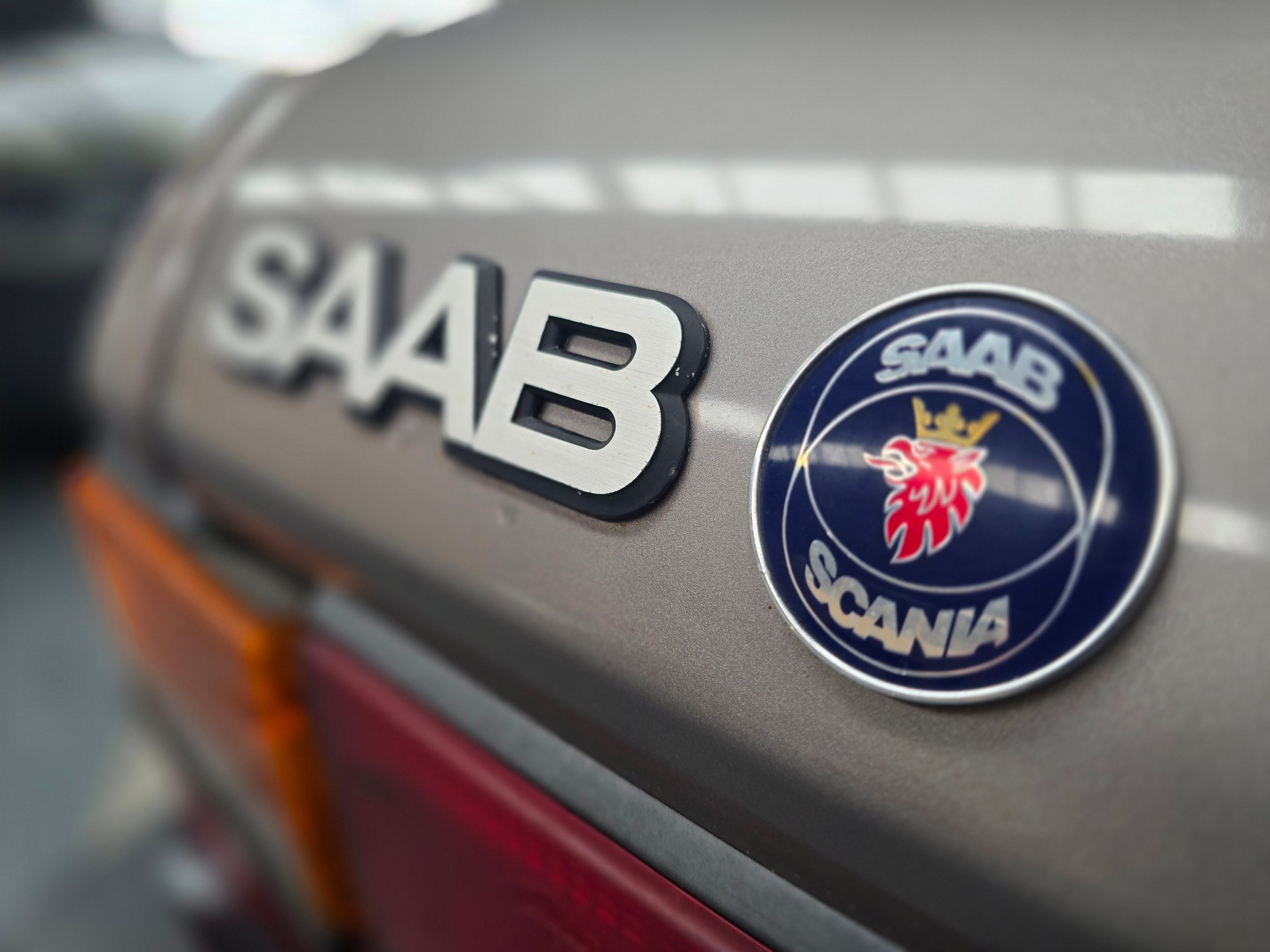 SAAB 900 2.0 turbo 16-image-27