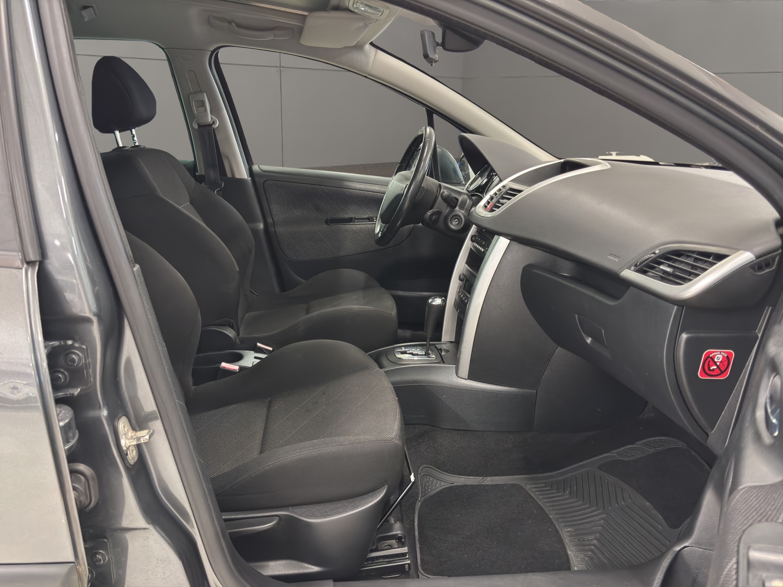 PEUGEOT 207 SW 1.6 16V Trendy Automatic-image-17