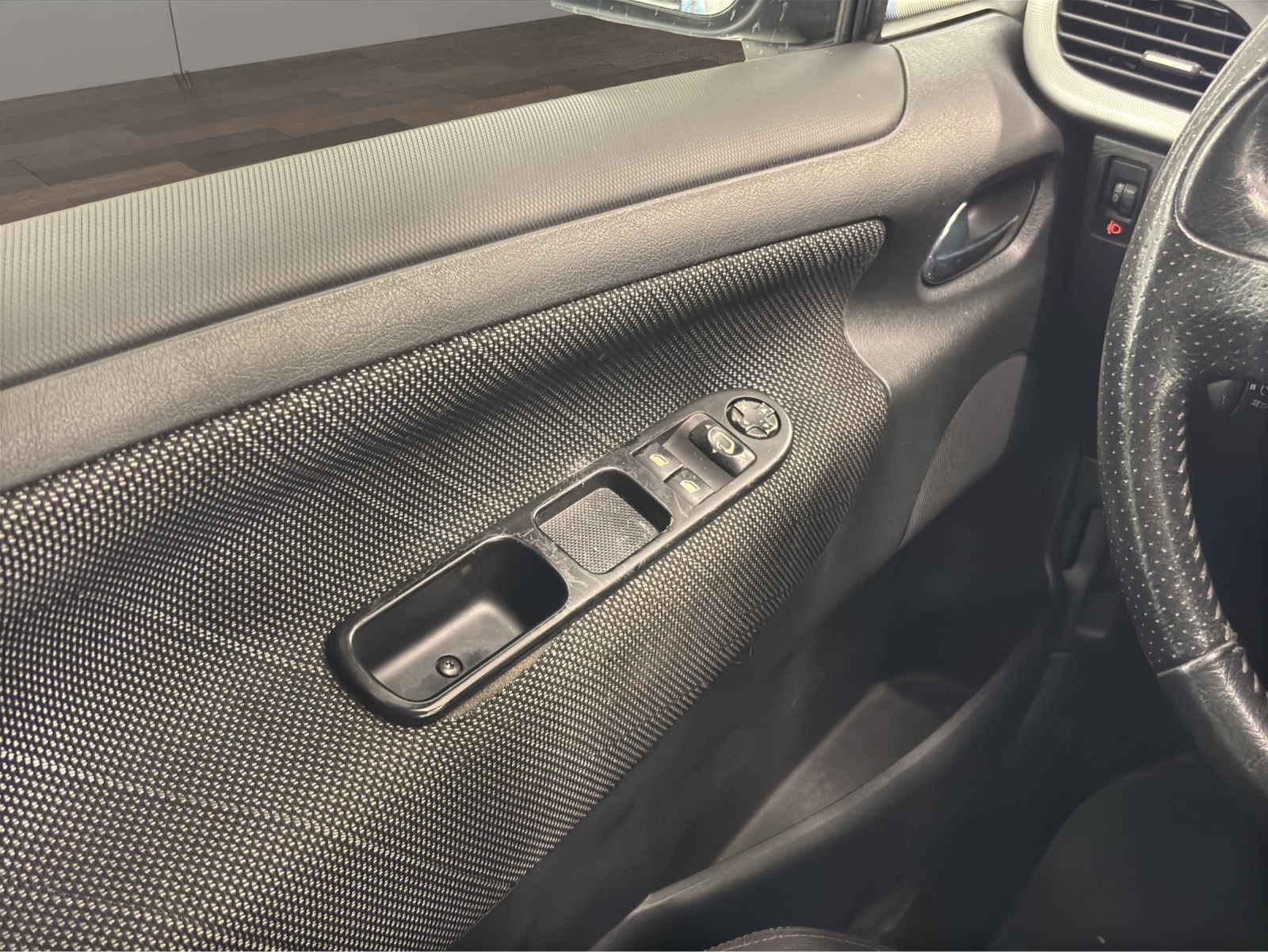 PEUGEOT 207 SW 1.6 16V Trendy Automatic-image-11