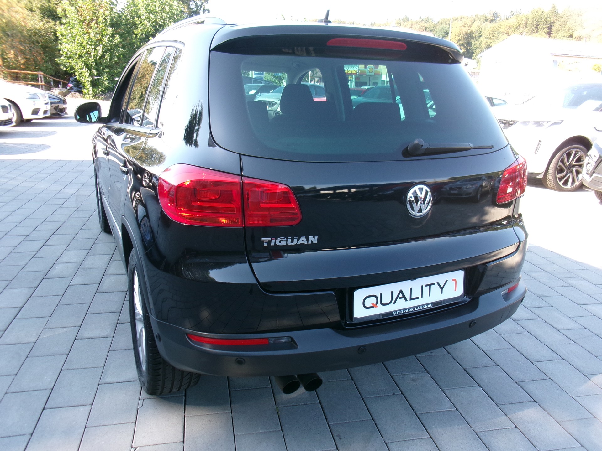 VW Tiguan 2.0 TDI BlueMotion Sport&Style 4Motion-image-11