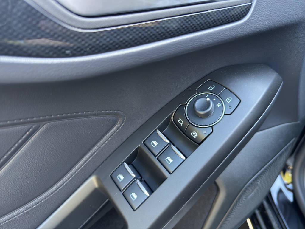 FORD Focus Station Wagon 1.0i EcoB Hybrid 155 ST-Line-image-20