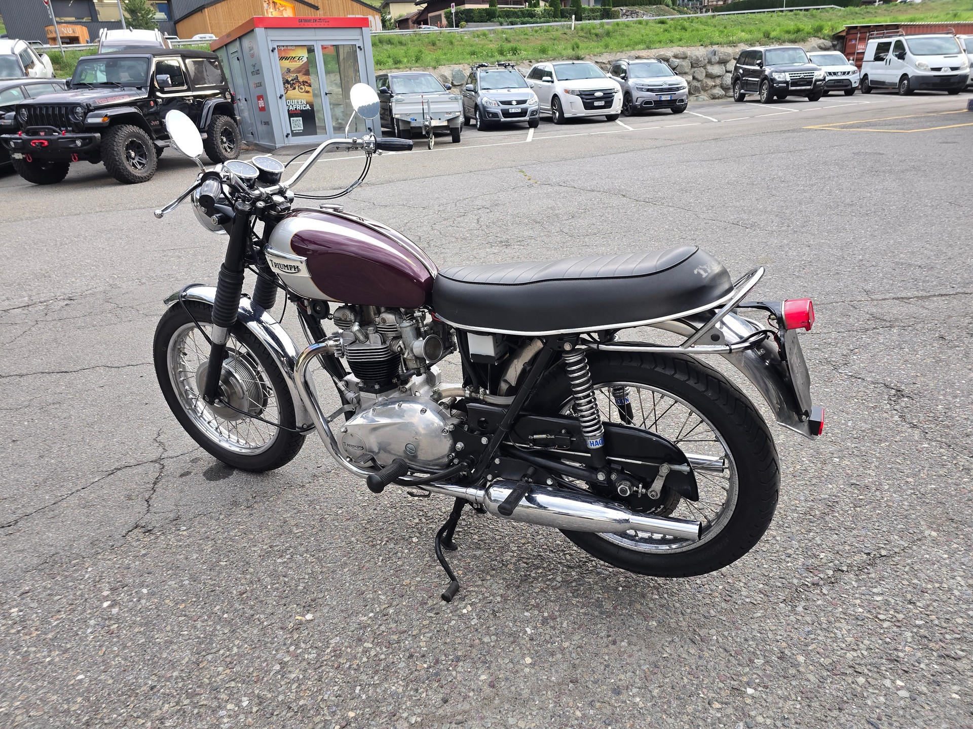 TRIUMPH Bonneville 120R-image-2