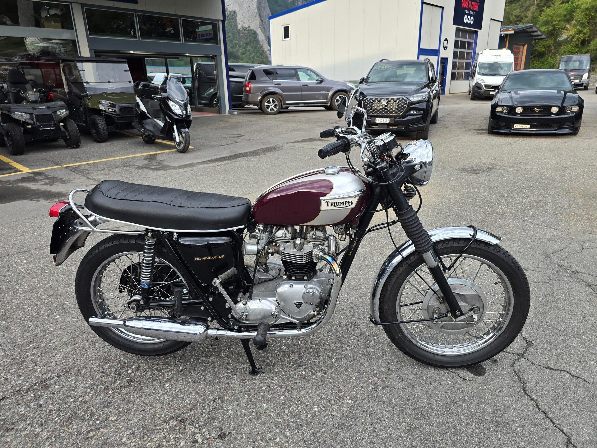 TRIUMPH Bonneville 120R-image-0
