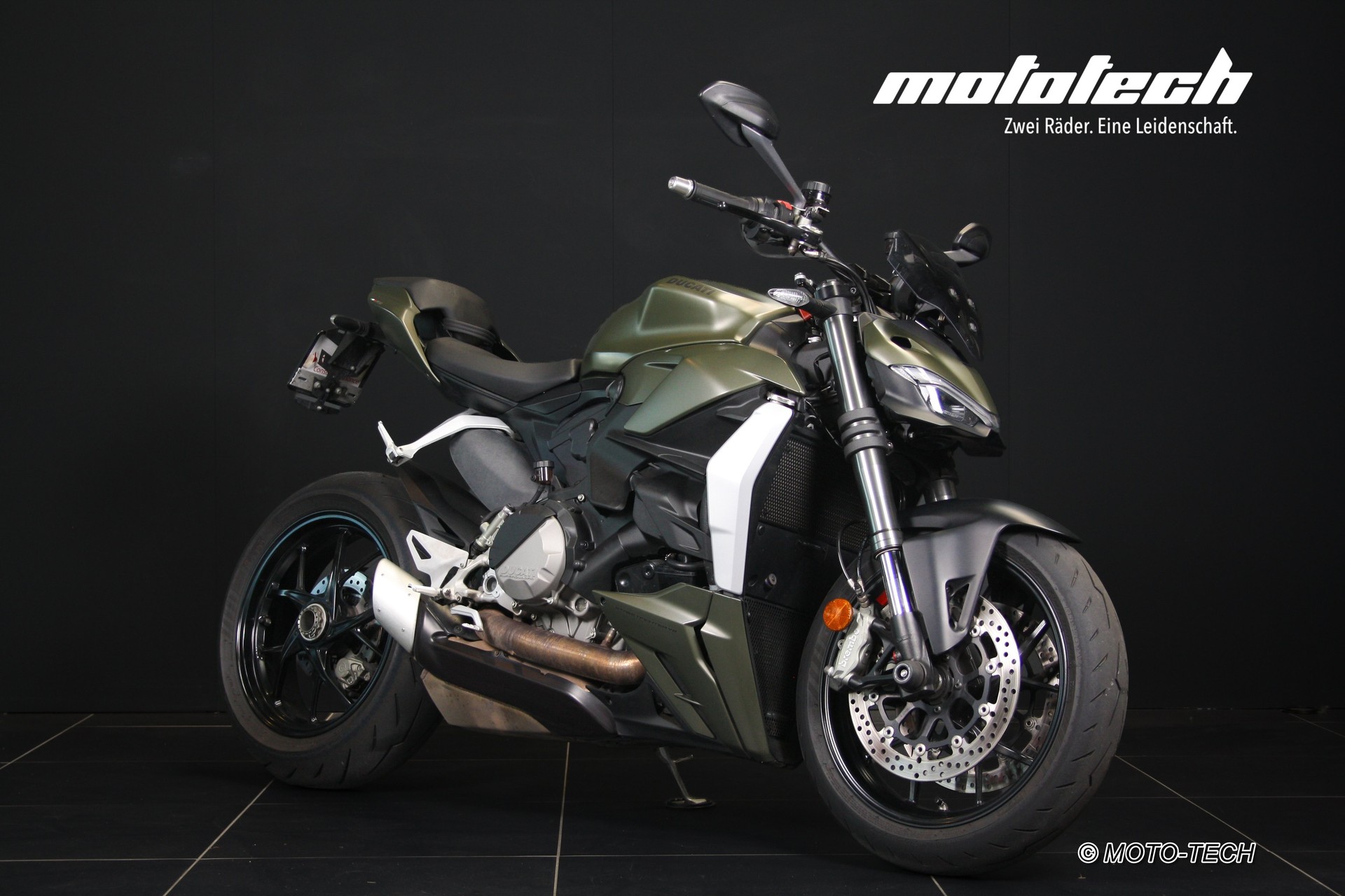 DUCATI Streetfighter V2-image-0