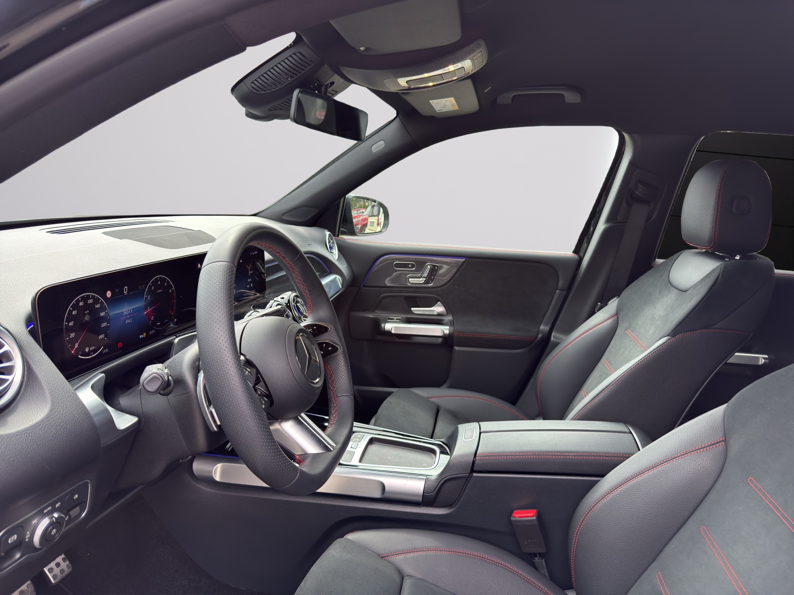 MERCEDES-BENZ GLB 200 7G-Tronic-image-8