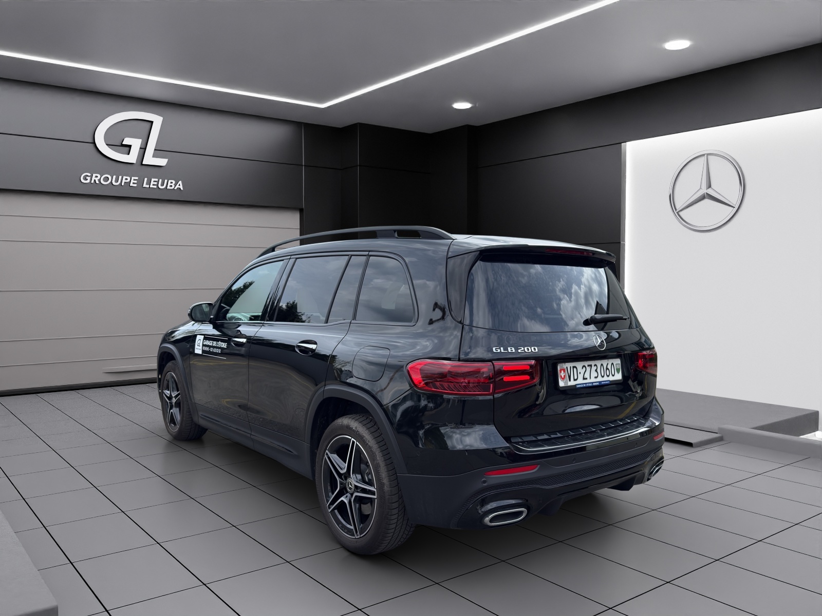 MERCEDES-BENZ GLB 200 7G-Tronic-showroom-element-3