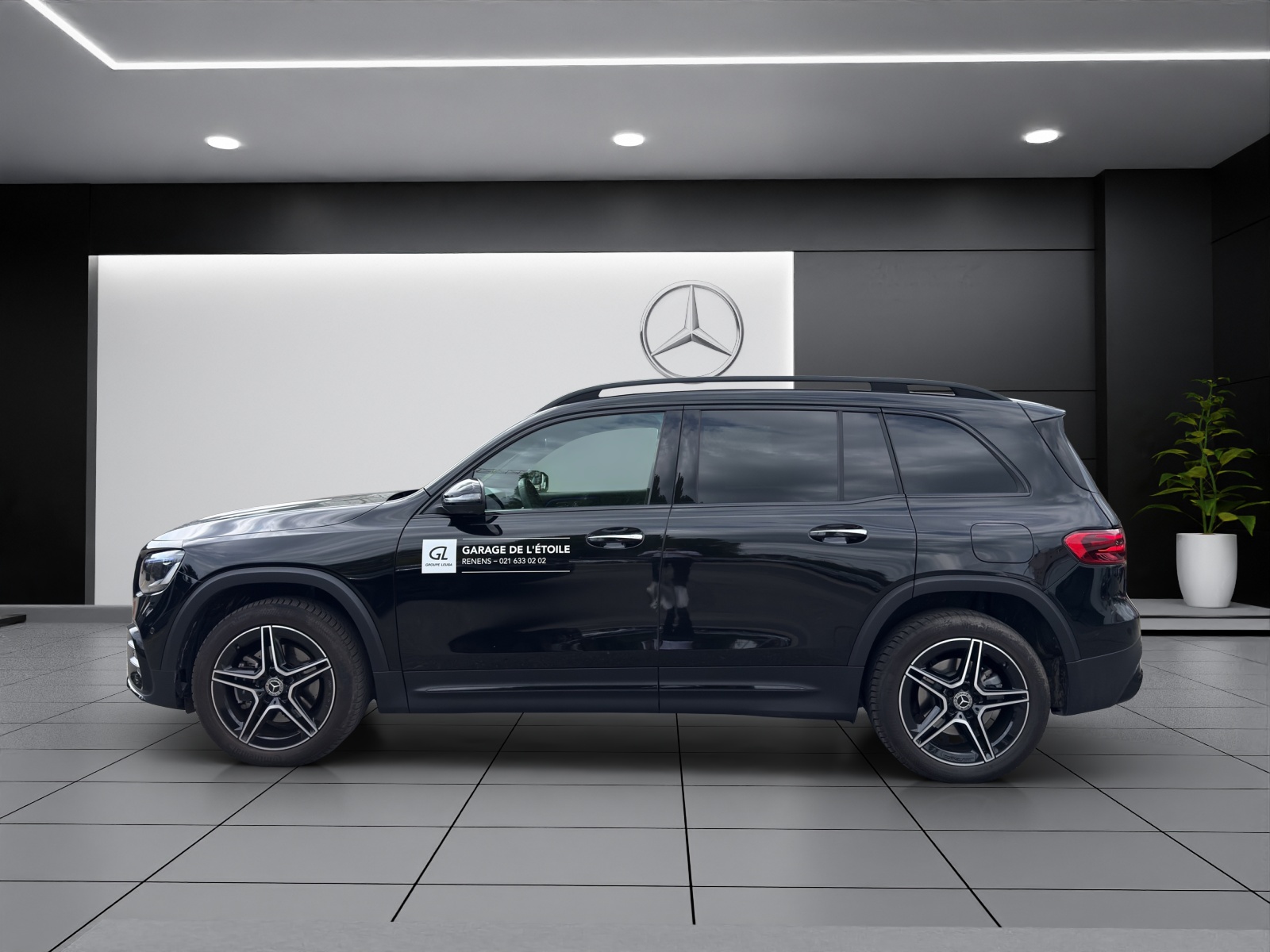 MERCEDES-BENZ GLB 200 7G-Tronic-showroom-element-2