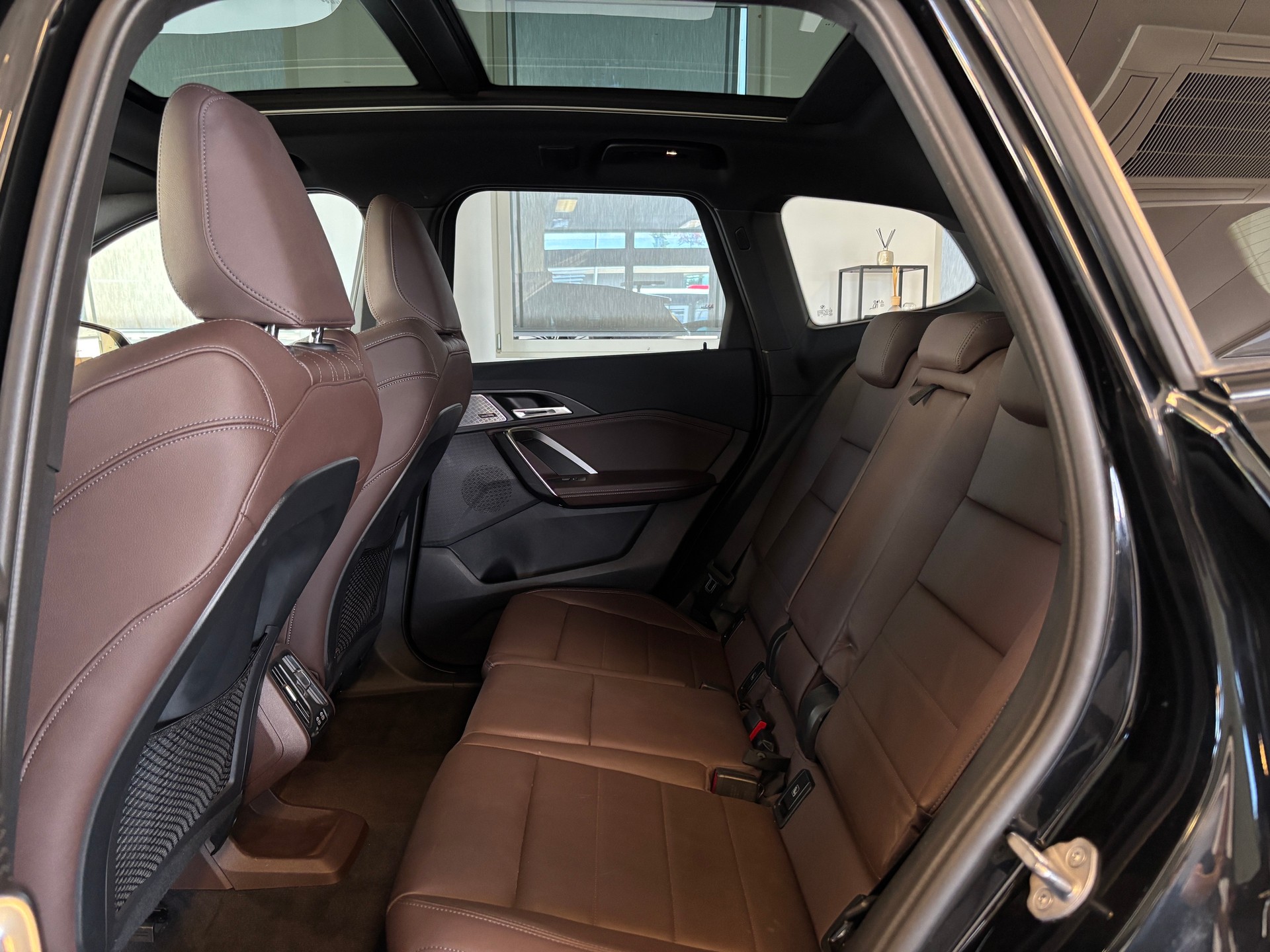 BMW X1 xDrive 23d 48V M Sport-image-12