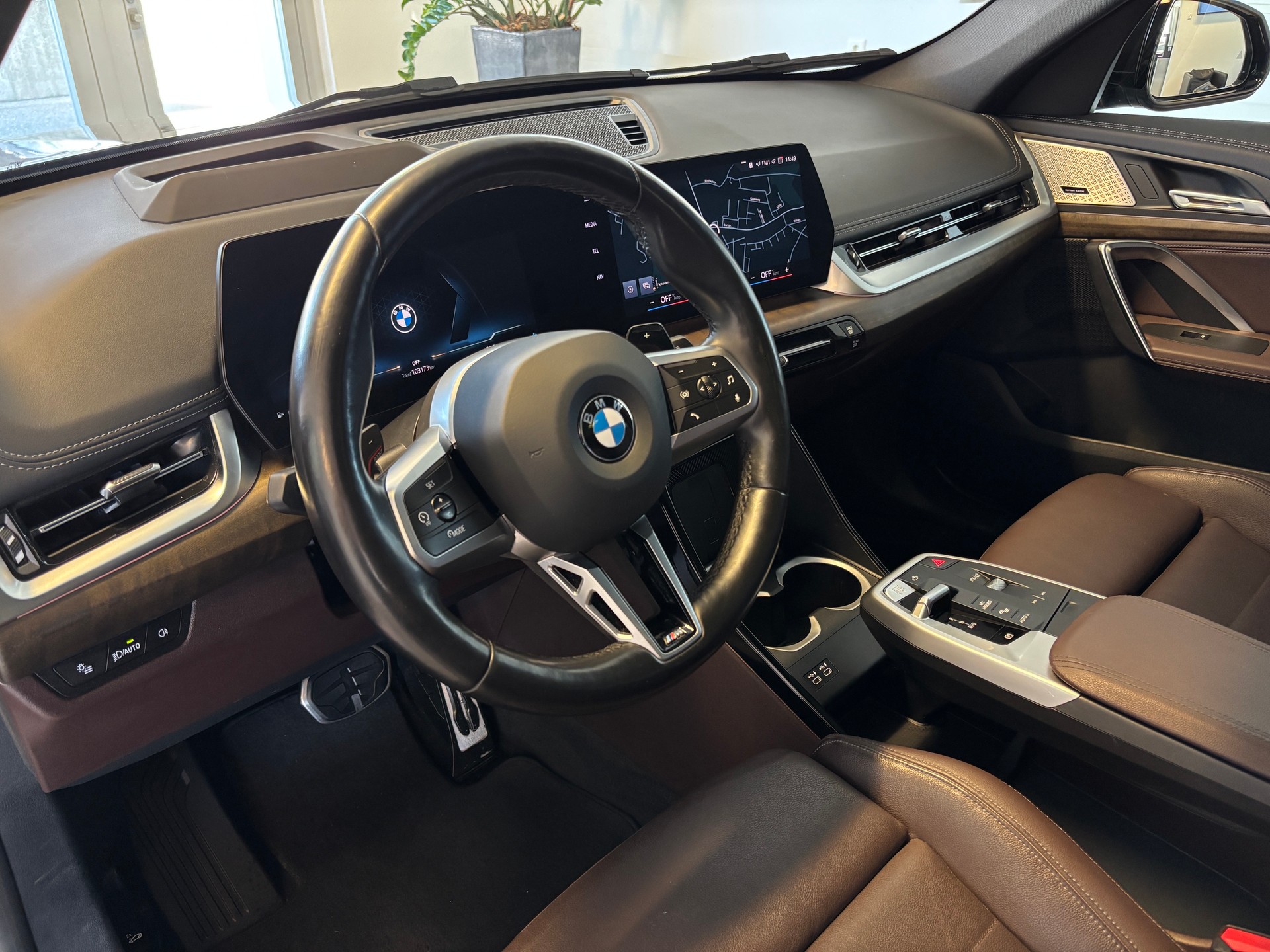 BMW X1 xDrive 23d 48V M Sport-image-5