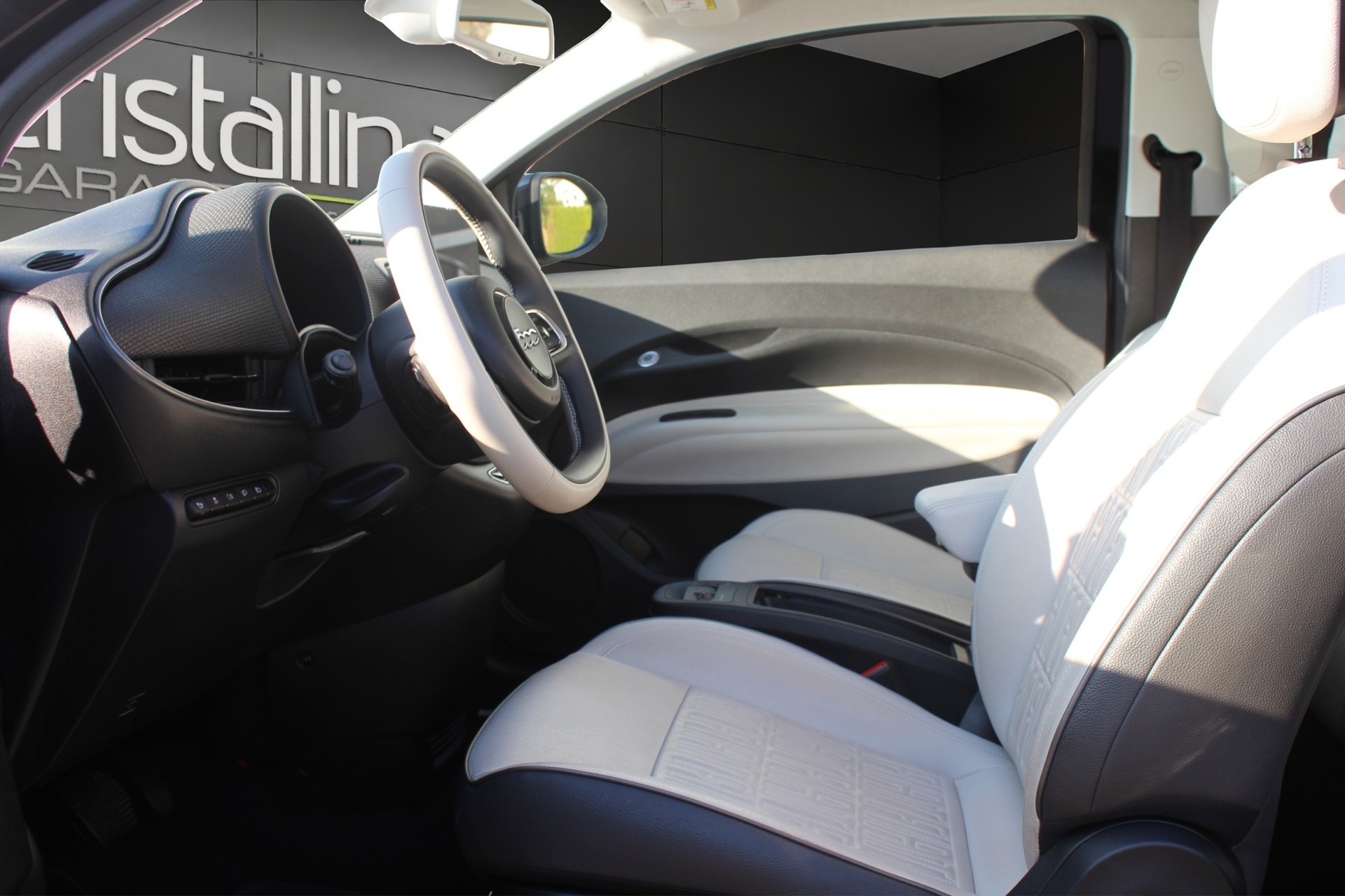 FIAT 500 La Prima-image-6