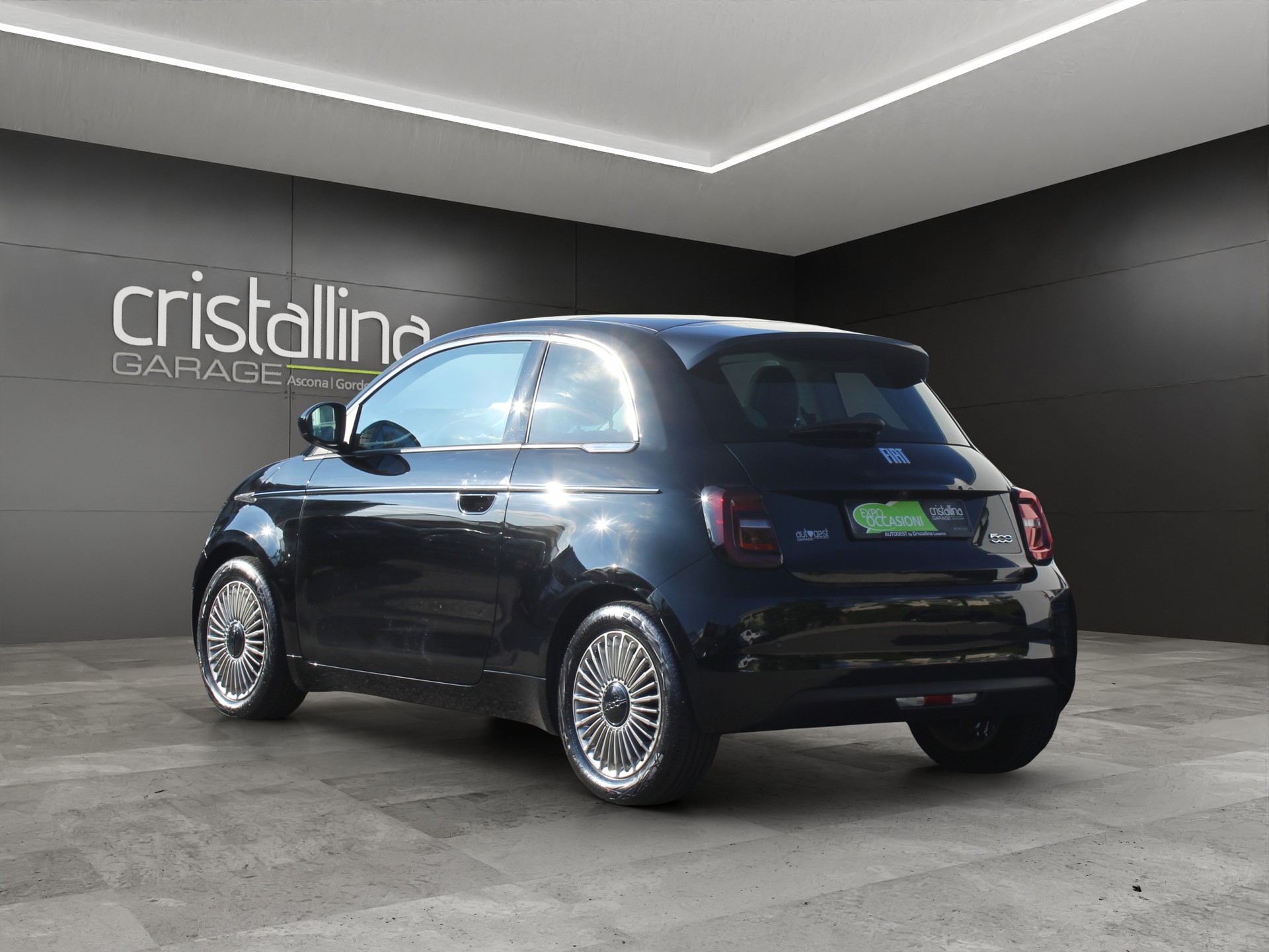 FIAT 500 La Prima-showroom-element-2