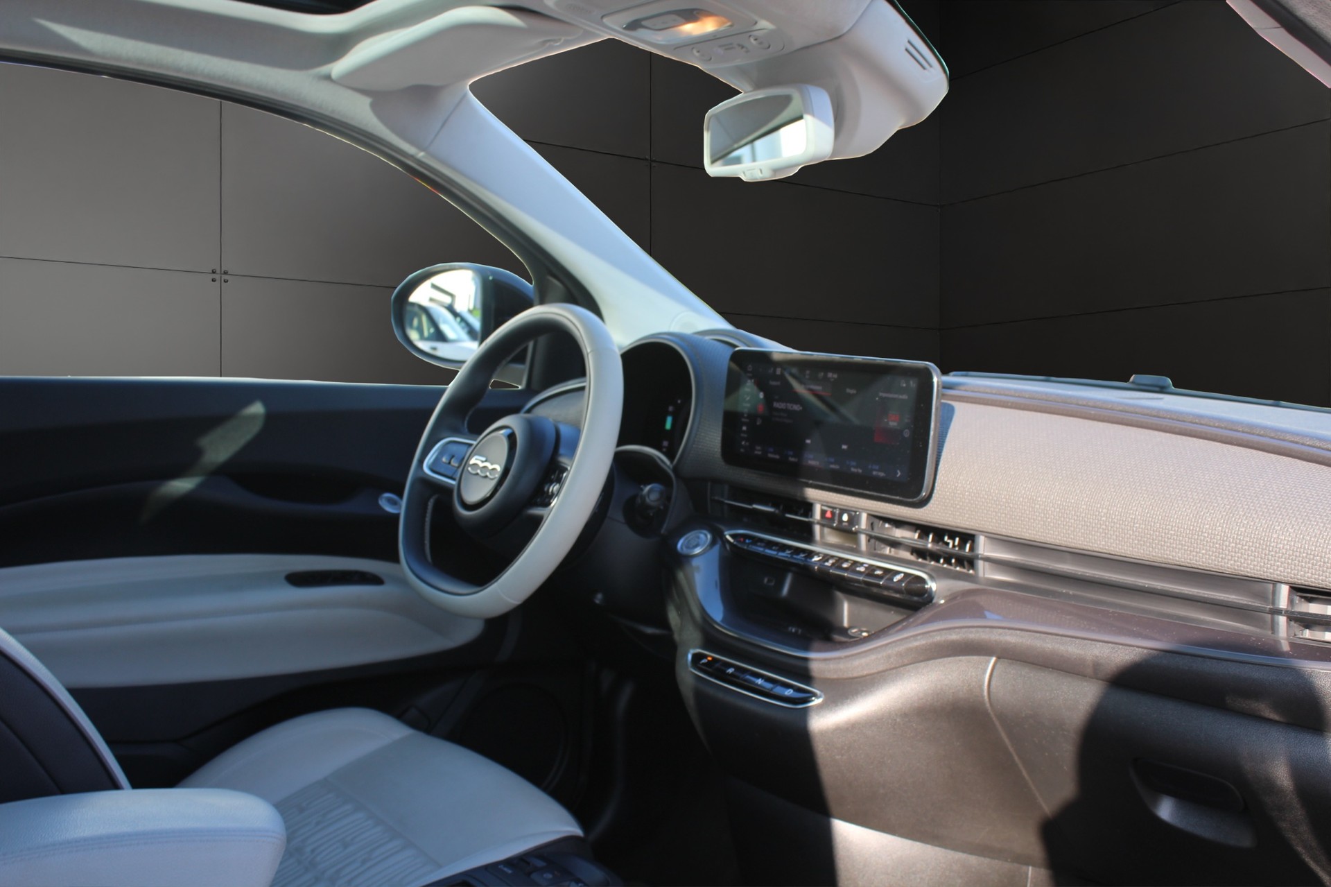 FIAT 500 La Prima-image-8