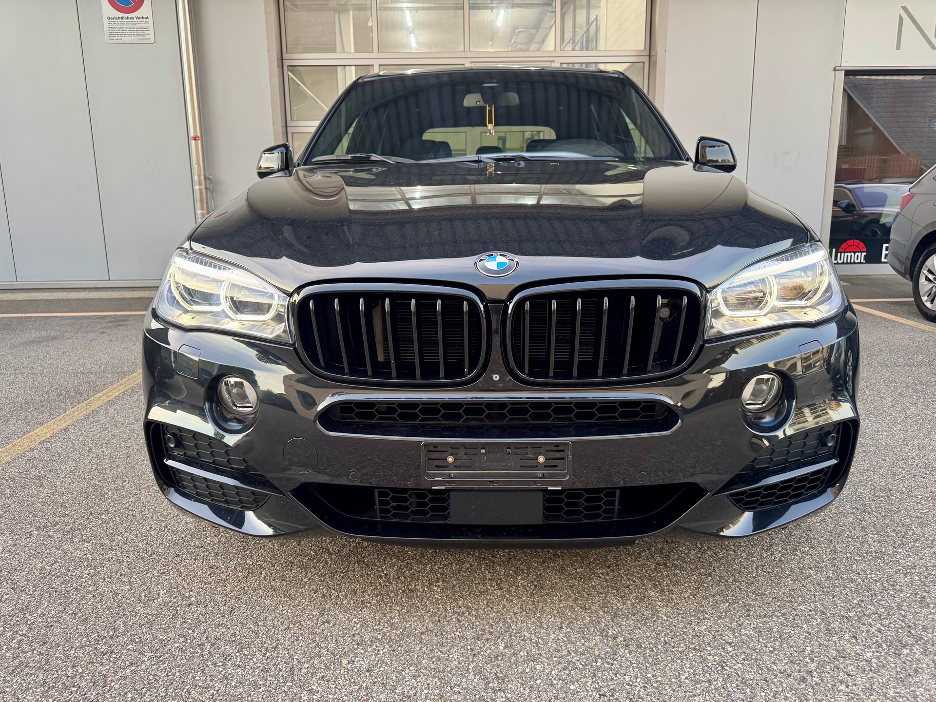 BMW X5 xDrive M50d Steptronic-showroom-element-2