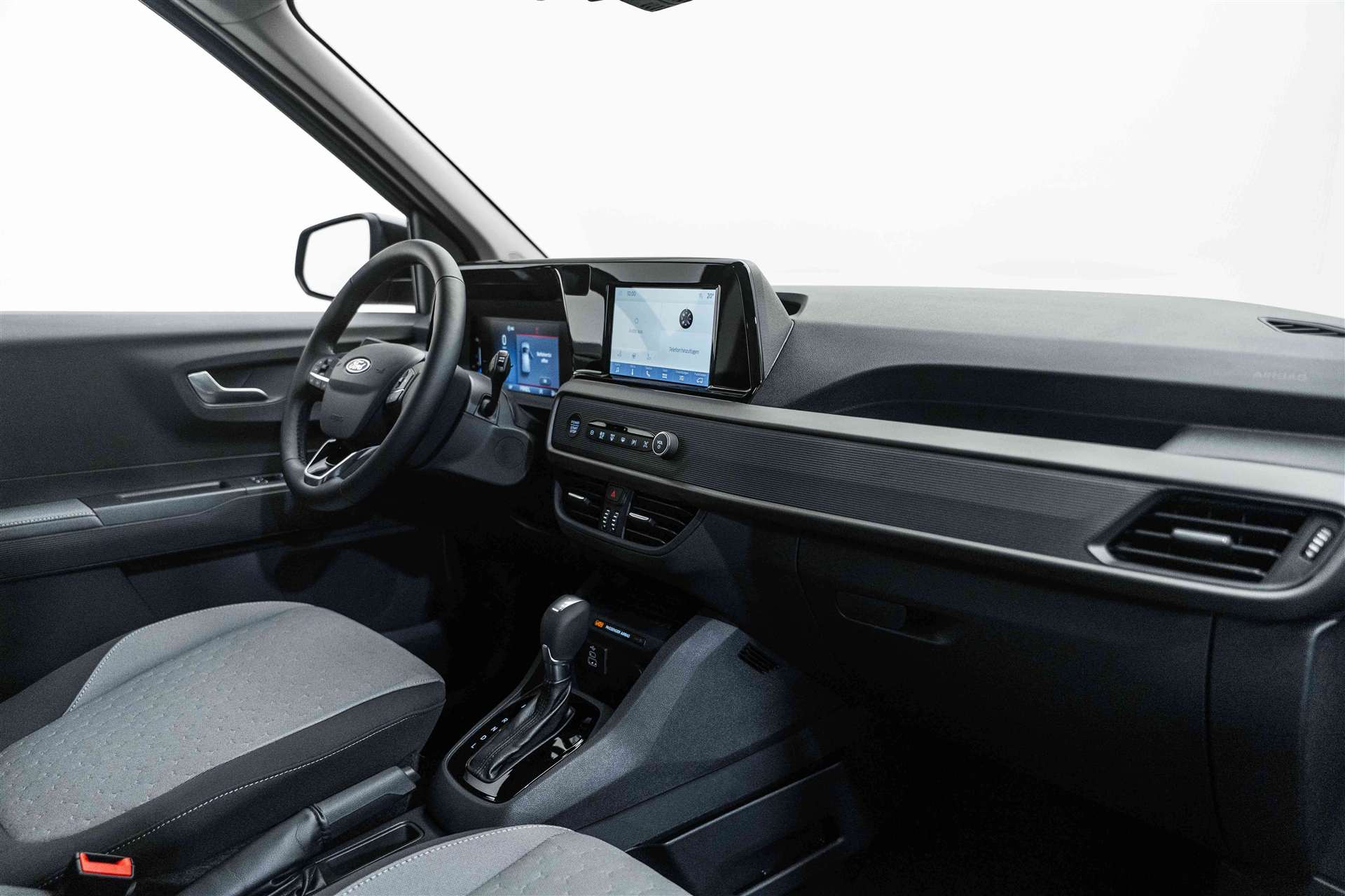FORD Tourneo Courier 1.0 EcoBoost Titanium Automat-image-11