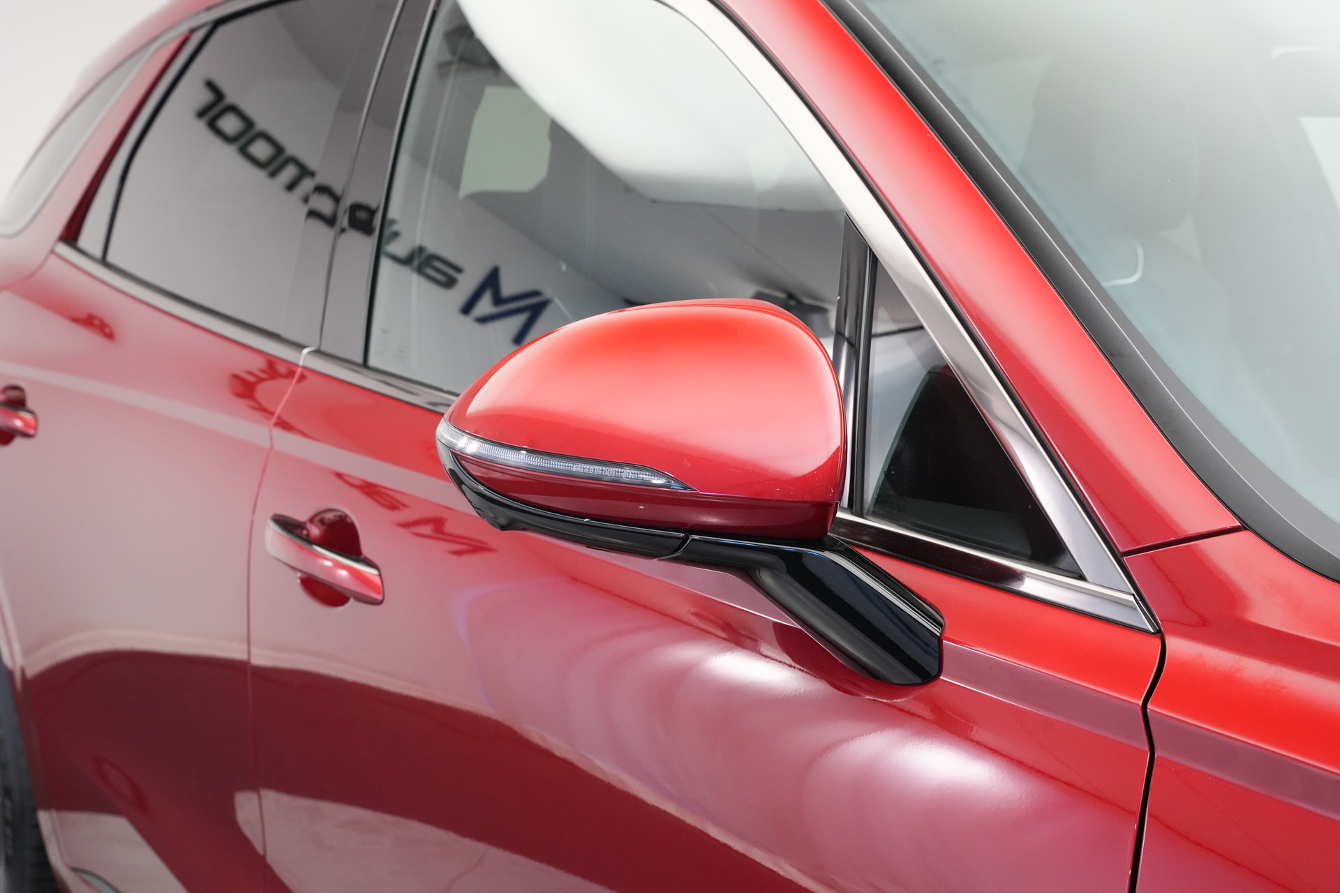GENESIS GV70 2.5 TGDI Premium AT8 AWD-image-55