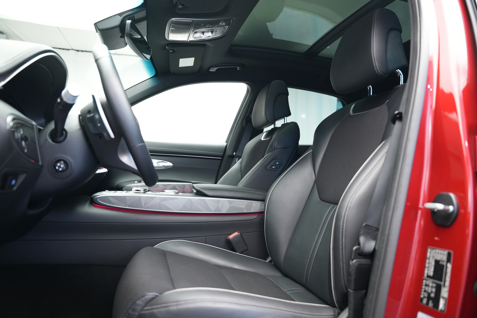 GENESIS GV70 2.5 TGDI Premium AT8 AWD-image-12