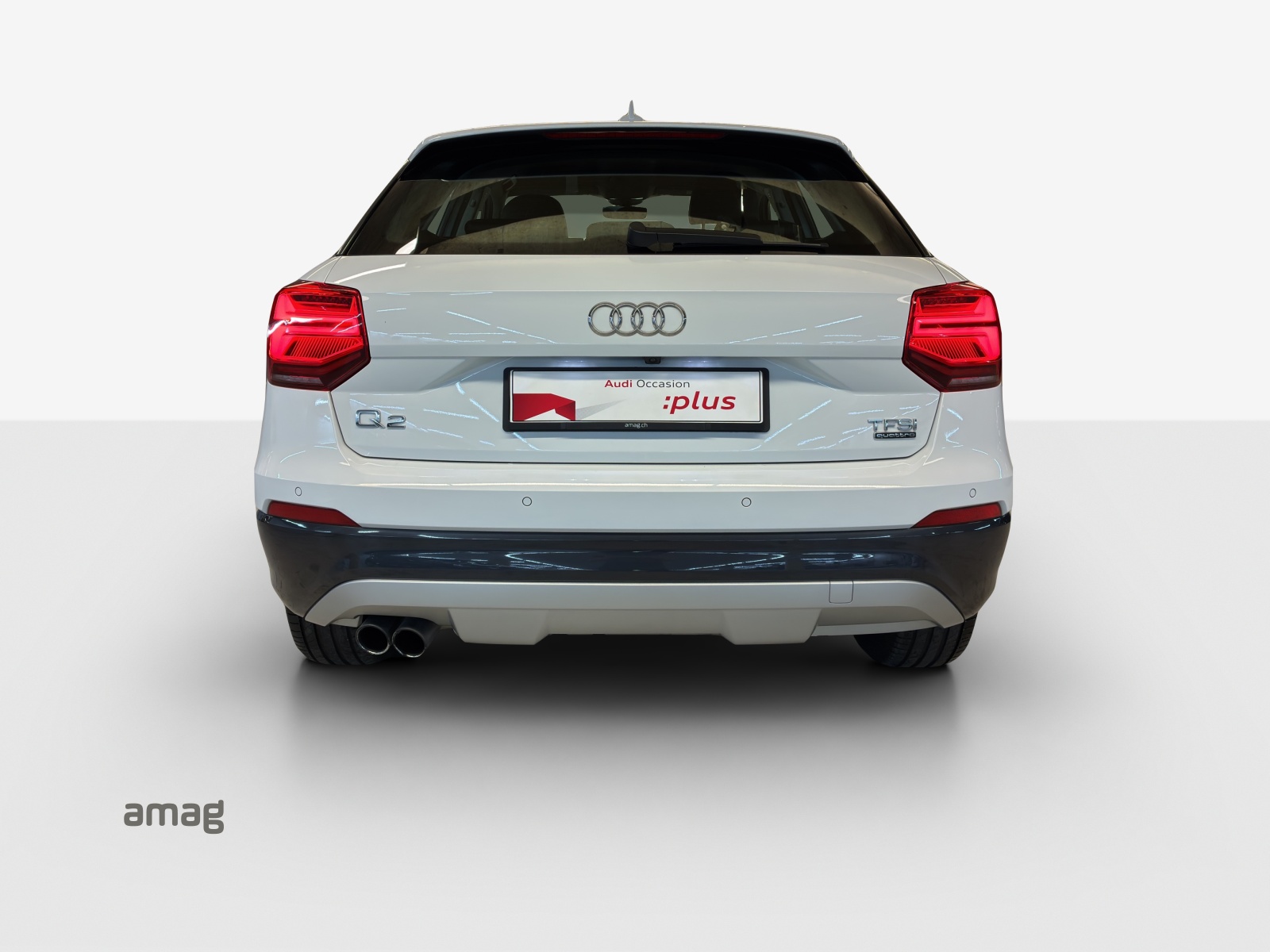 AUDI Q2 2.0 TFSI design quattro S-tronic-showroom-element-3