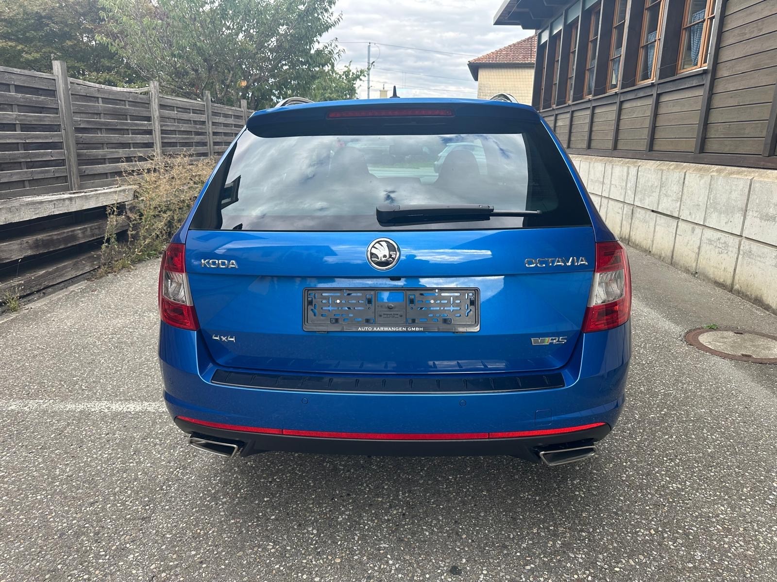 SKODA Octavia Combi 2.0 TDI RS 4x4 DSG-image-7