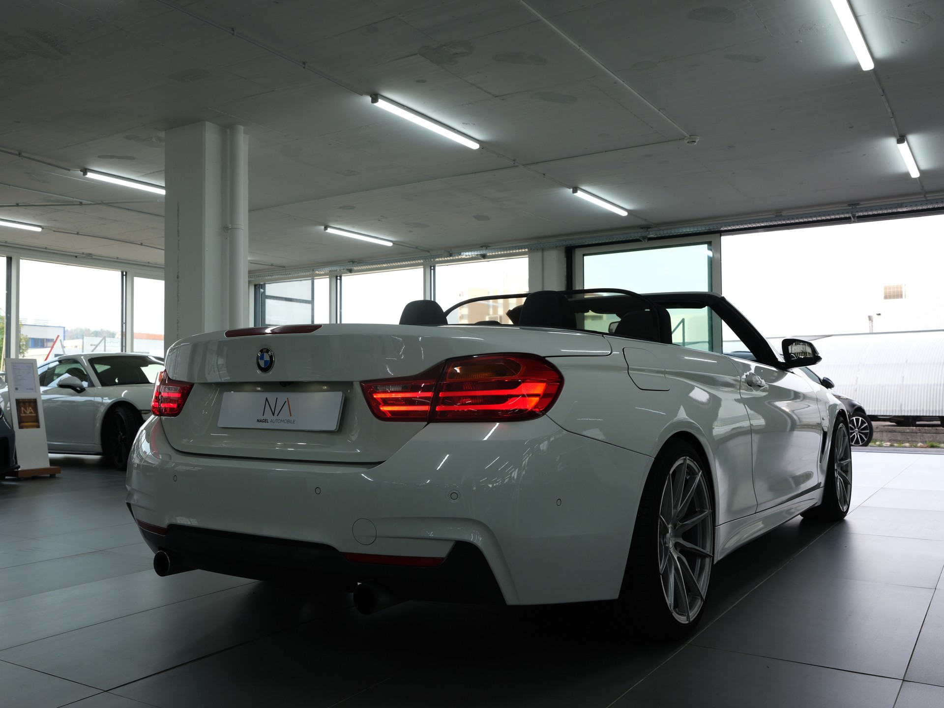 BMW 440i Cabriolet xDrive M Sport Steptronic *Harman & Kardon* *Rückfahrkamera* *Sportabgassanlage*-showroom-element-2