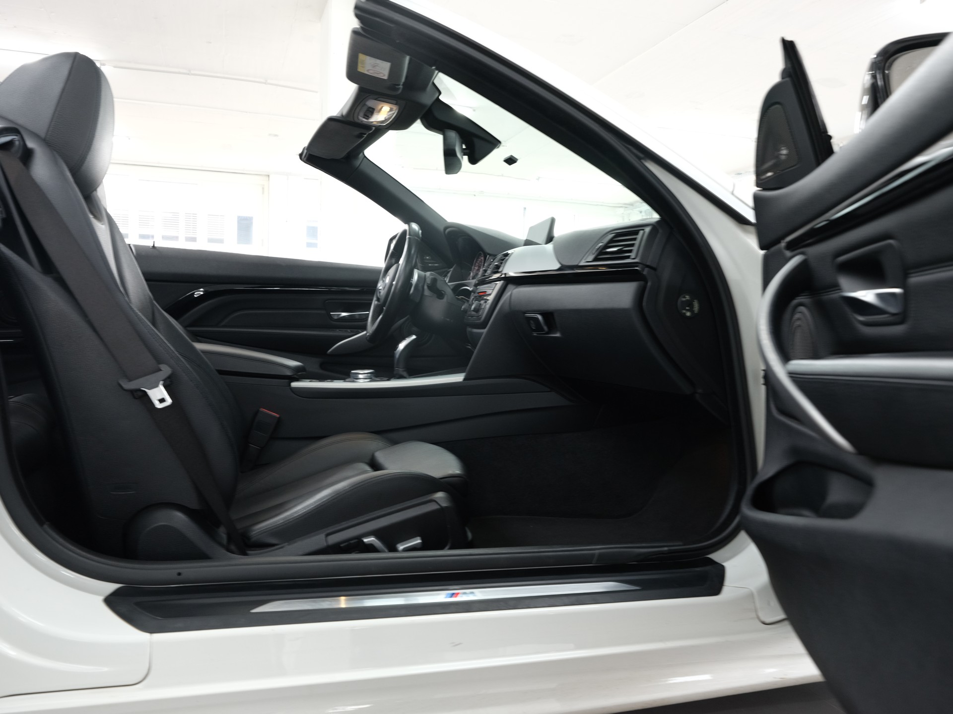 BMW 440i Cabriolet xDrive M Sport Steptronic *Harman & Kardon* *Rückfahrkamera* *Sportabgassanlage*-image-24