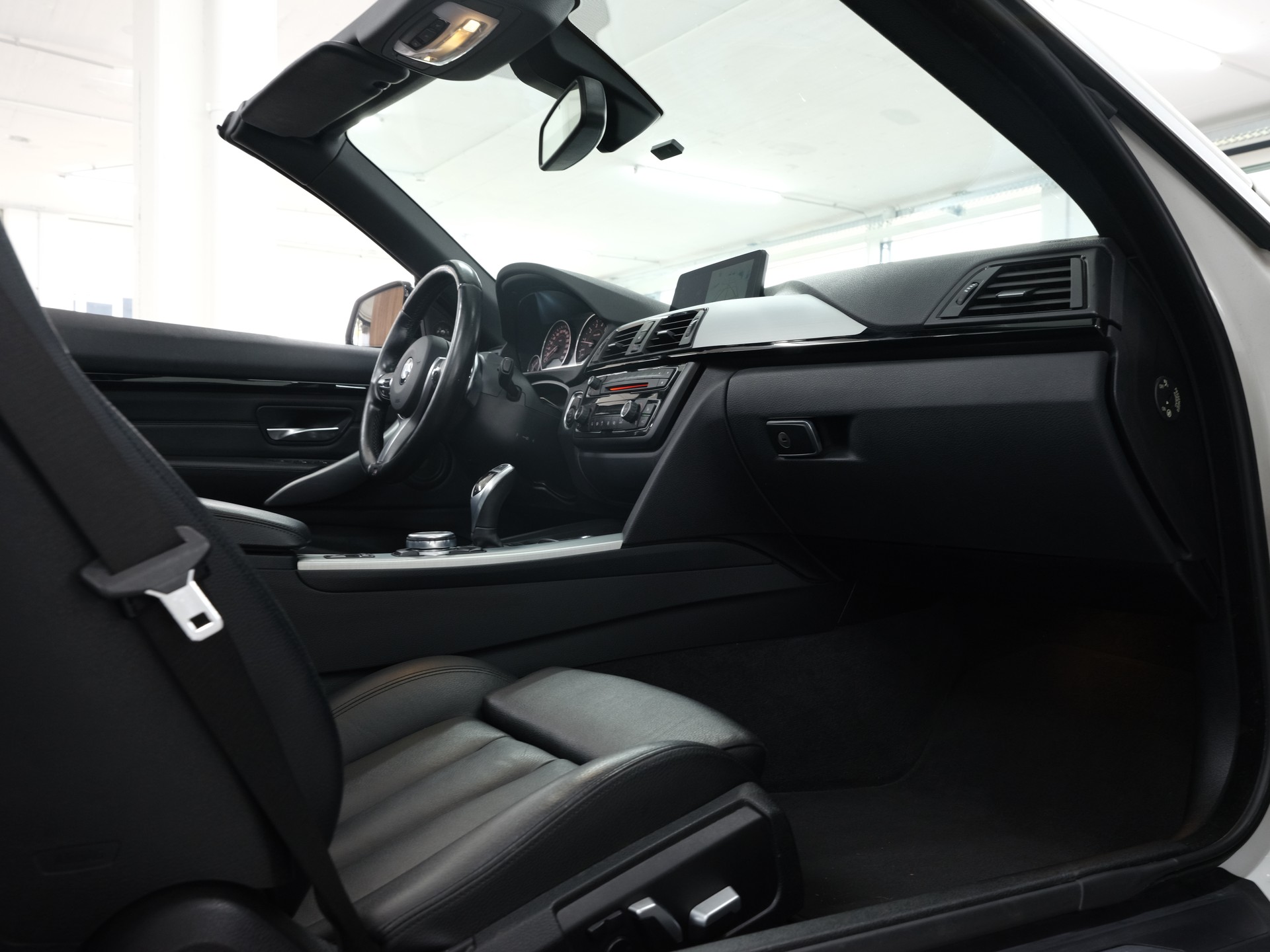 BMW 440i Cabriolet xDrive M Sport Steptronic *Harman & Kardon* *Rückfahrkamera* *Sportabgassanlage*-image-25