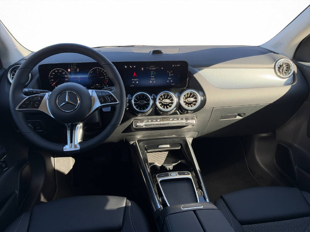 MERCEDES-BENZ GLA 250 e Progressive Line EQ Star-image-13