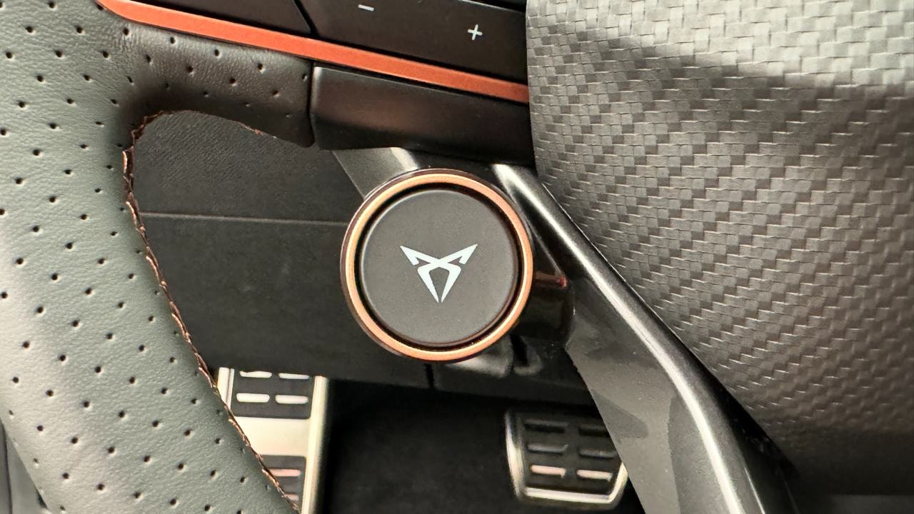 CUPRA LEON ST 1.5 e-HYBRID pHEV VZ DSG-image-9