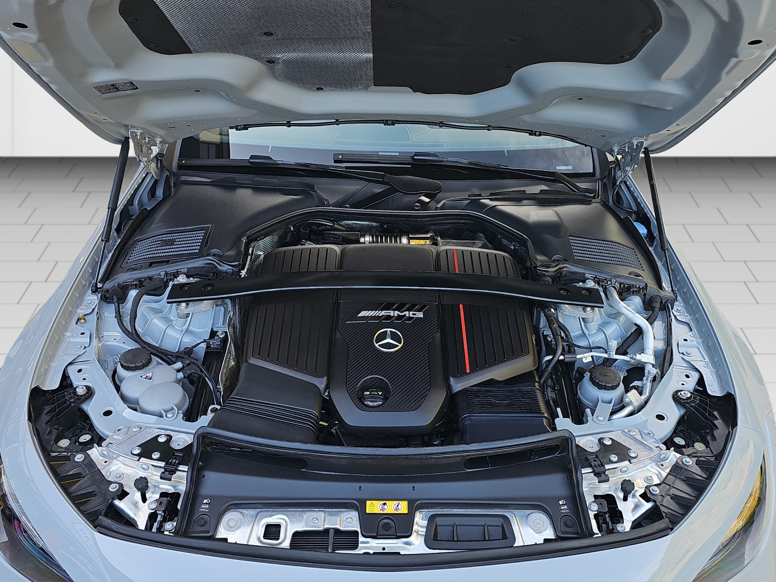 MERCEDES-BENZ CLE AMG 53 Cabrio 4Matic+ 9G-Tronic-image-18