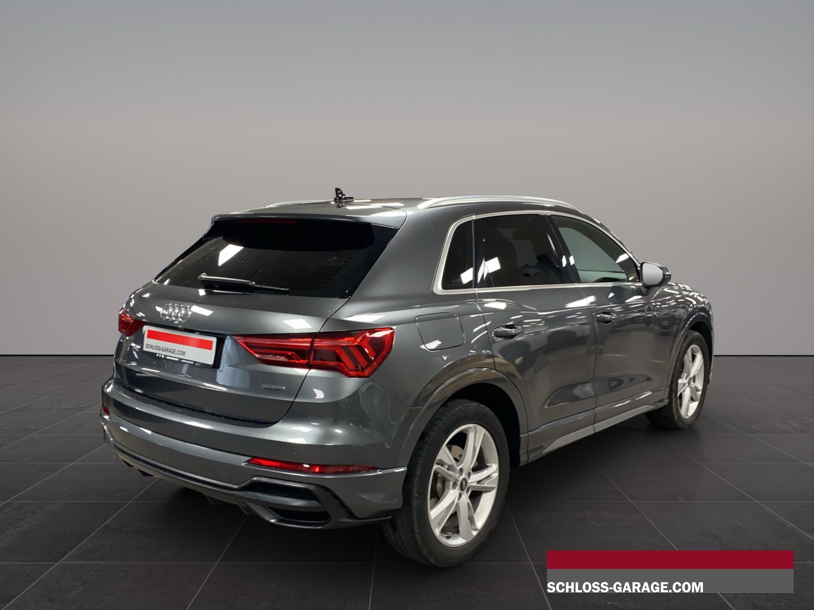 AUDI Q3 2.0 40 S-LINE TFSI-image-6
