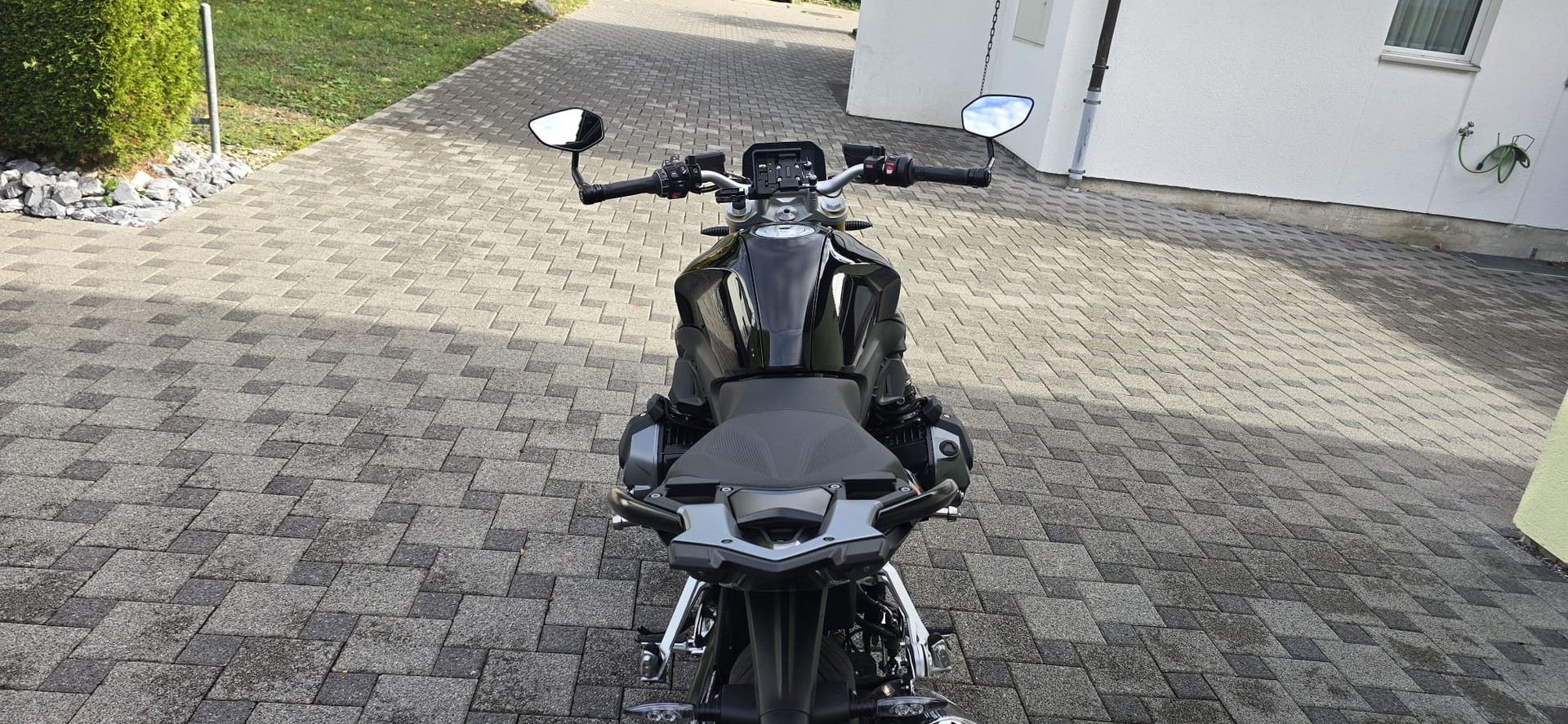 BMW R 1250 R ABS-image-13
