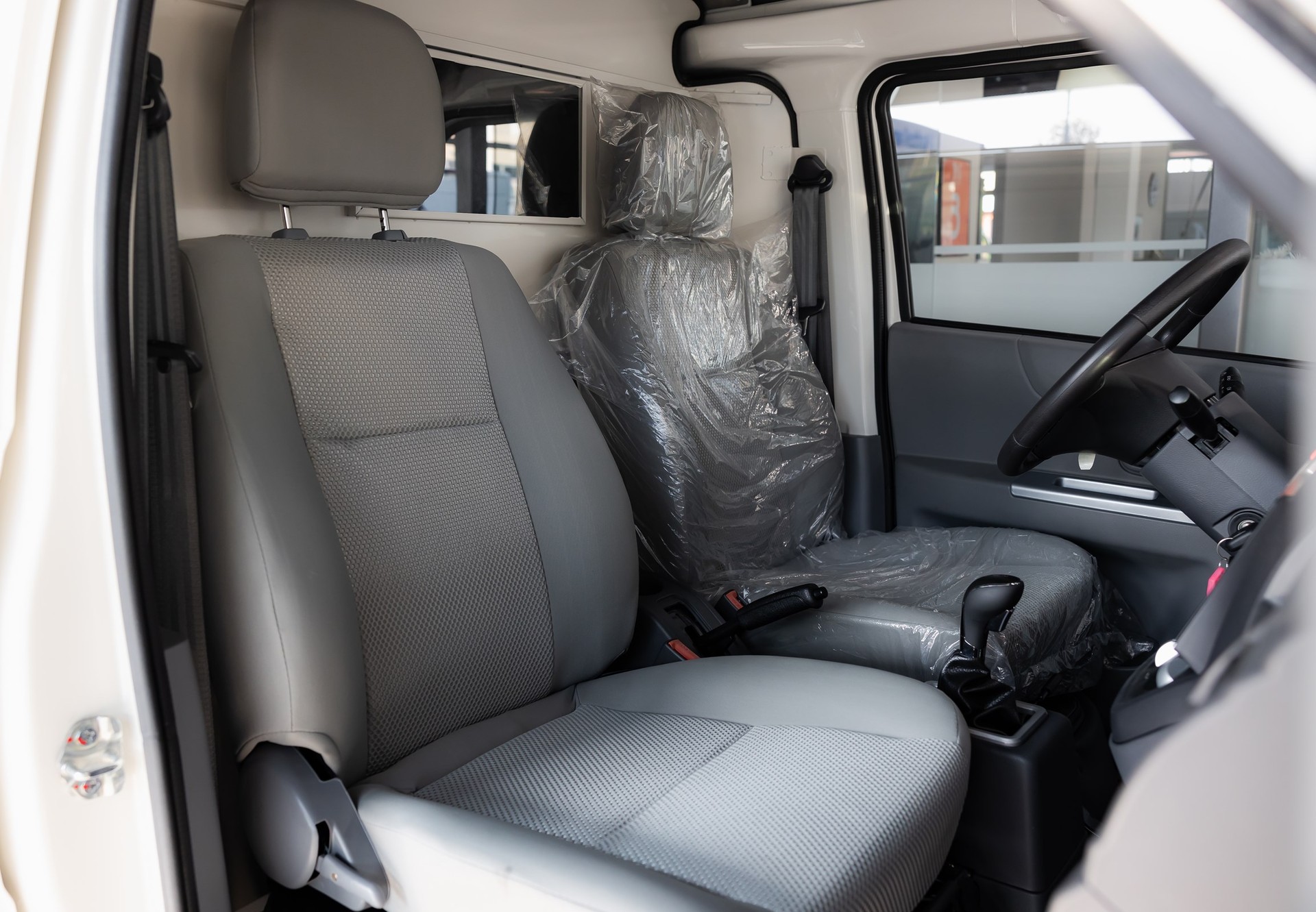 DFM Cenntro Logistar 200-image-8