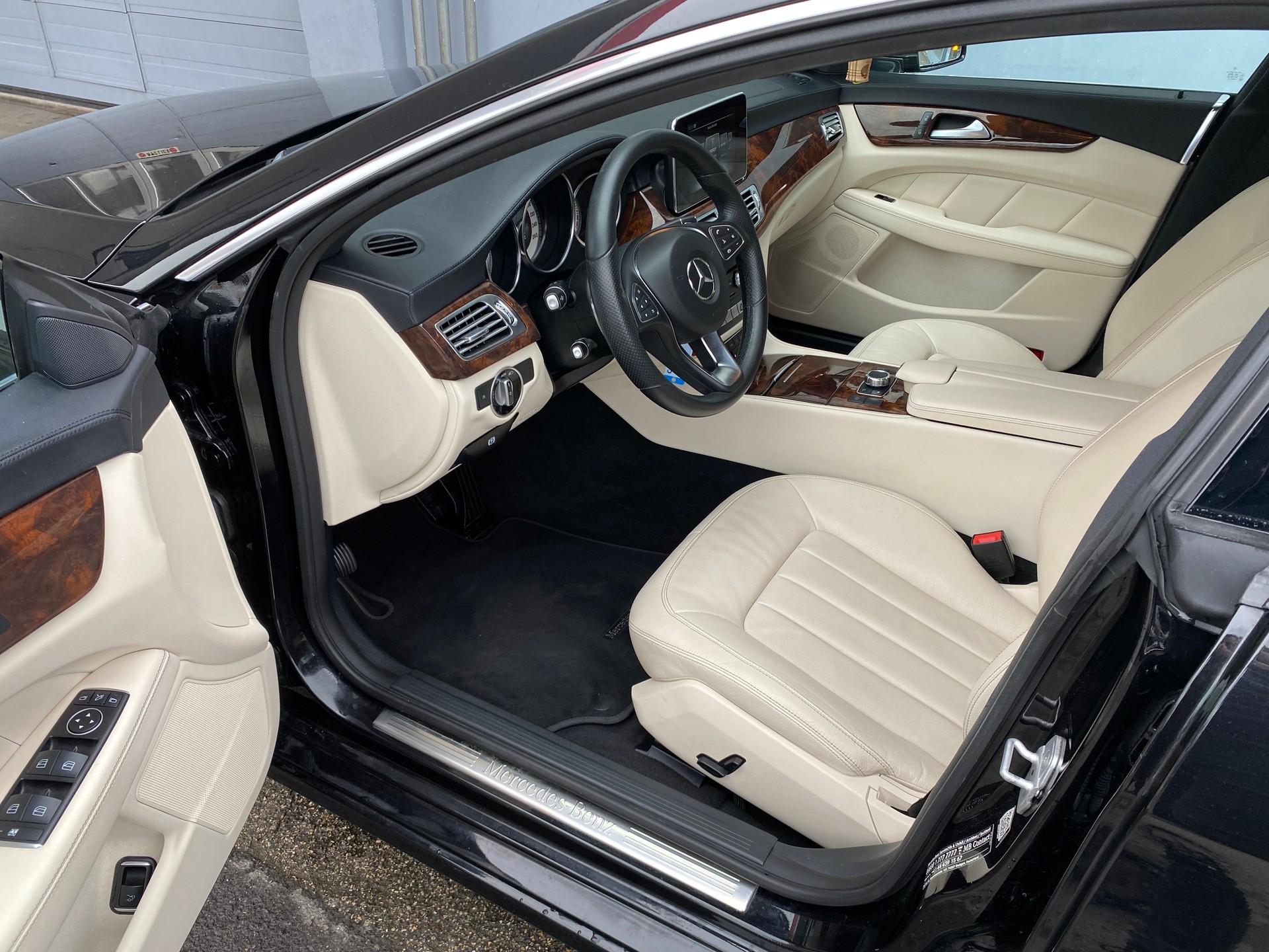 MERCEDES-BENZ CLS 400 4Matic 9G-Tronic-image-6