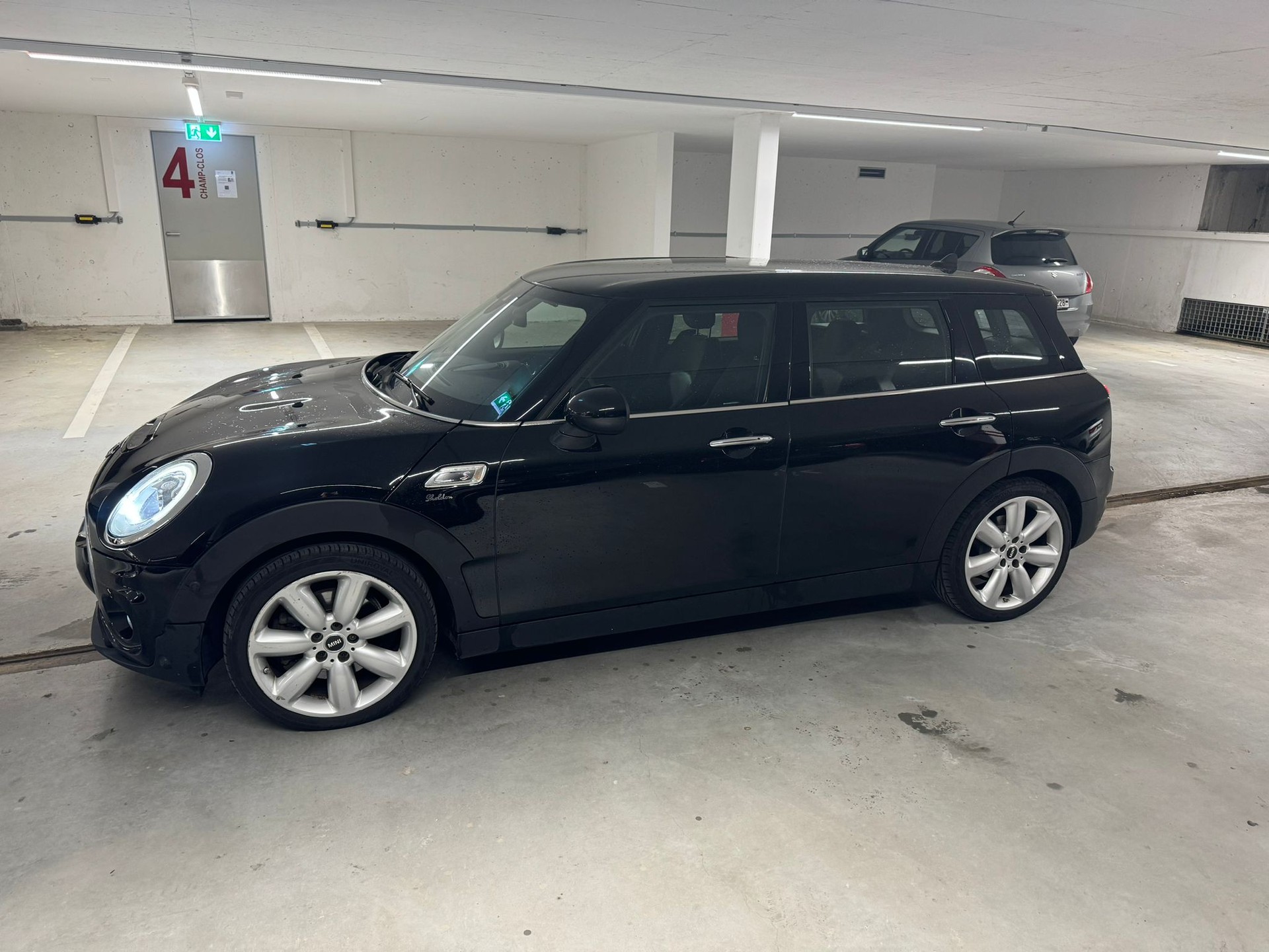 MINI Mini Clubman Cooper S ALL4 Steptronic-showroom-element-1