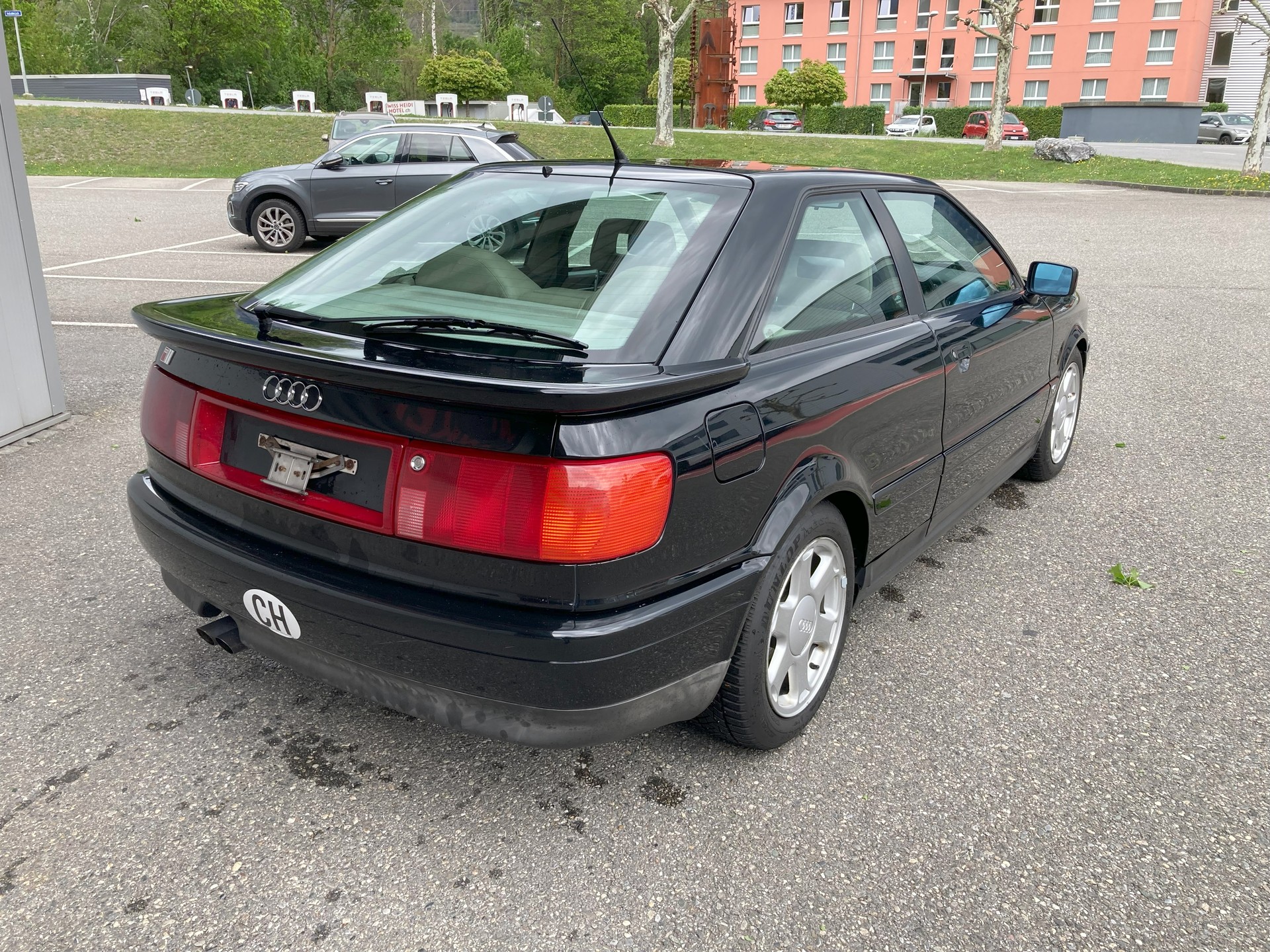 AUDI Coupé S2 quattro Turbo-image-2