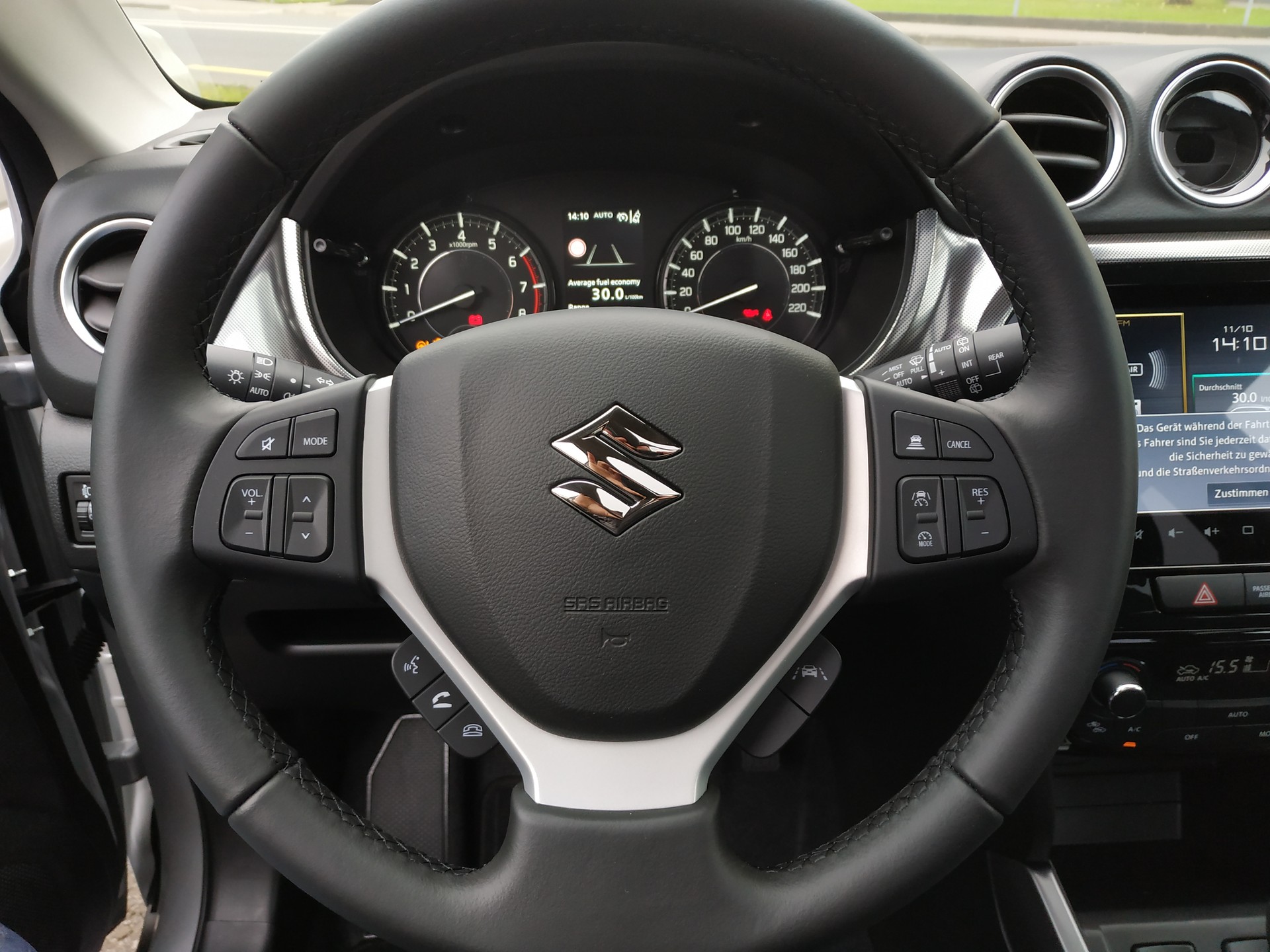 SUZUKI Vitara 1.4 Boosterjet Compact Top 4x4 Hybrid-image-15