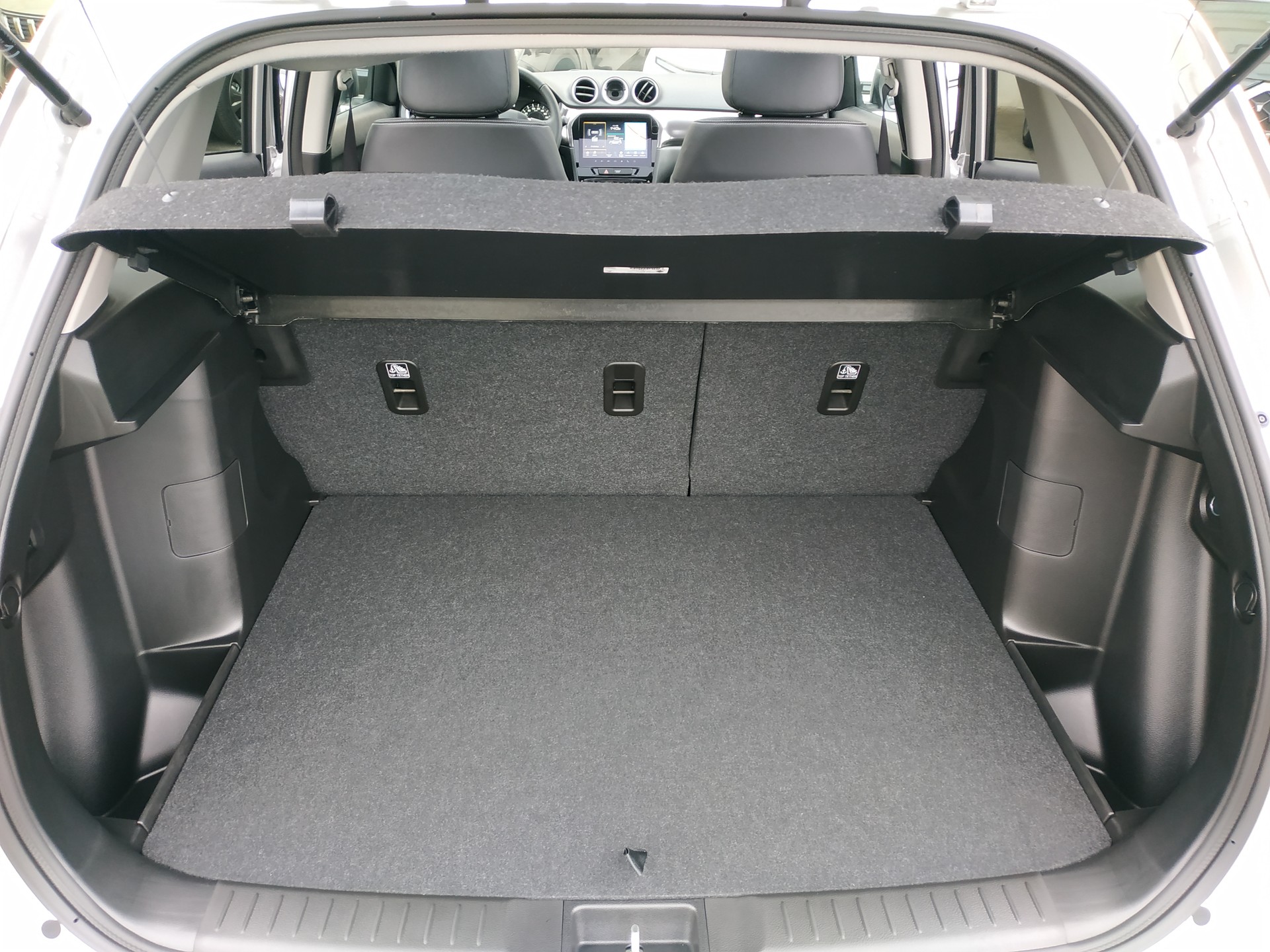 SUZUKI Vitara 1.4 Boosterjet Compact Top 4x4 Hybrid-image-22