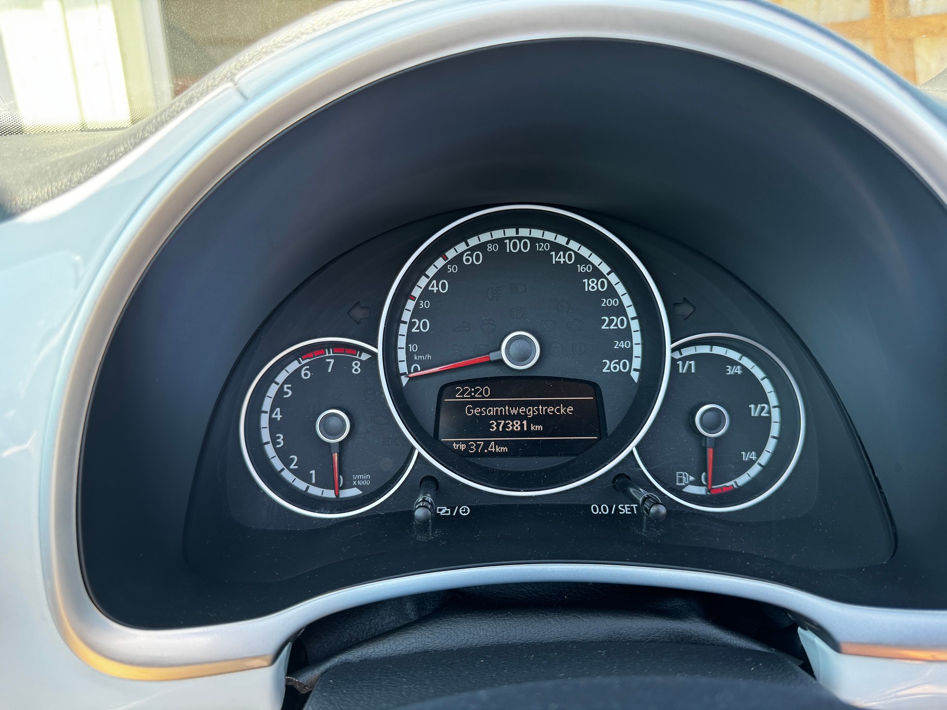 VW Beetle Cabrio 1.2 TSI BMT Design-image-5