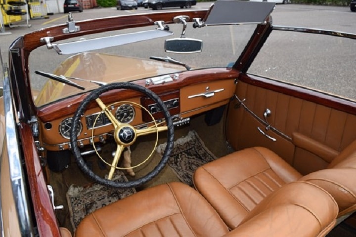 MERCEDES-BENZ 220 A Cabriolet-showroom-element-2