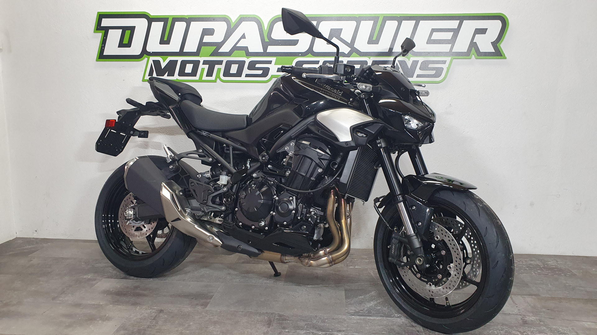 KAWASAKI Z 900-image-0