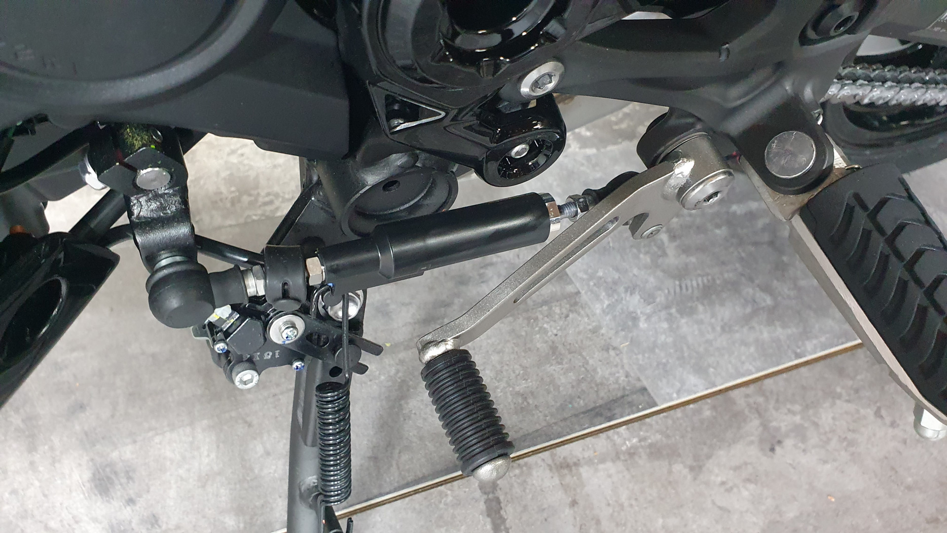 KAWASAKI Z 900-image-6