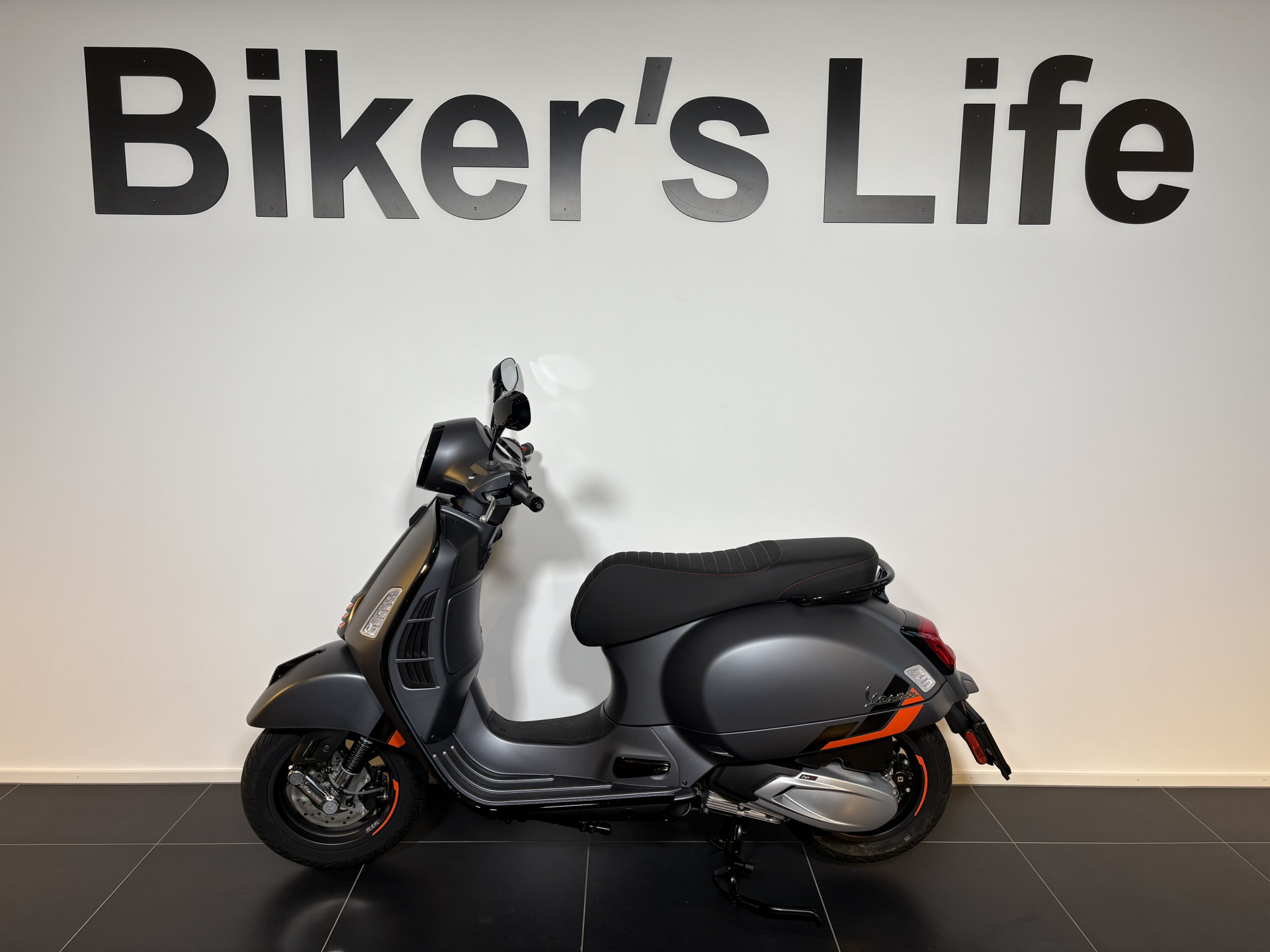 PIAGGIO Vespa GTS 310 Super Sport-image-1