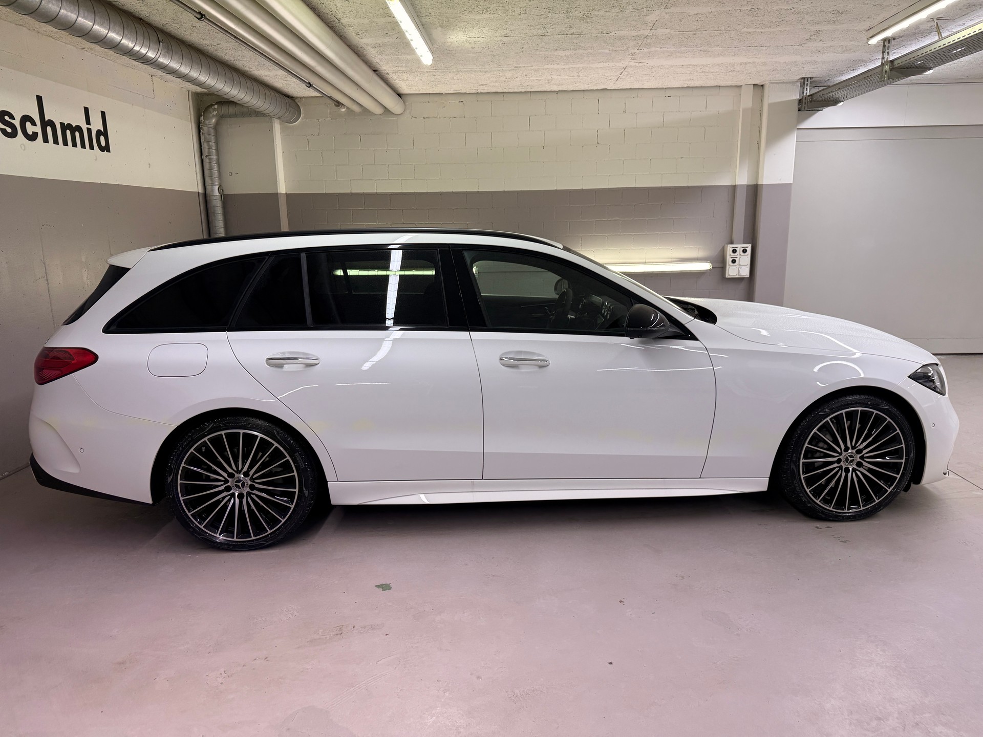 MERCEDES-BENZ C 300 4MATIC T-Modell-showroom-element-2