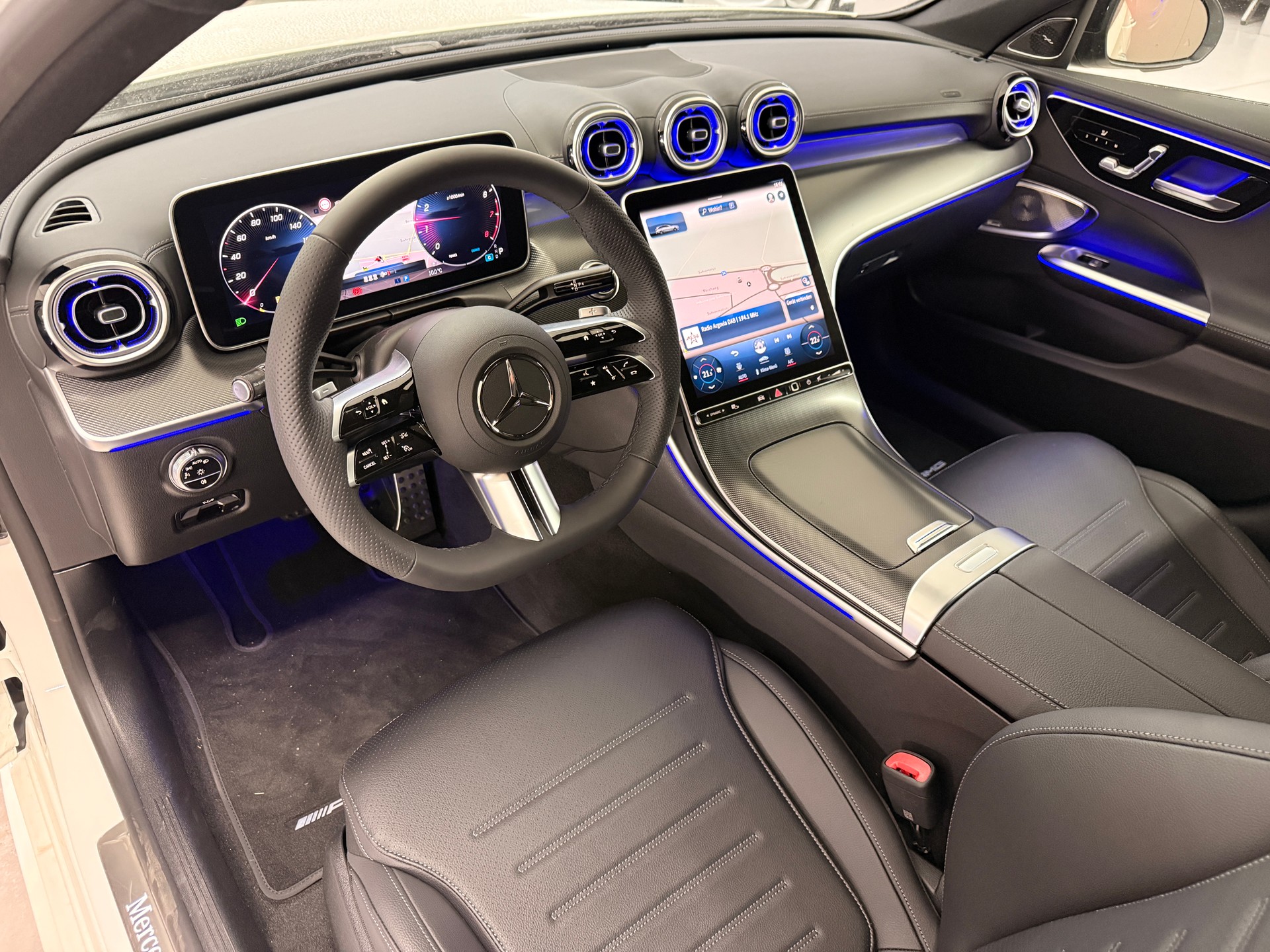 MERCEDES-BENZ C 300 4MATIC T-Modell-image-5