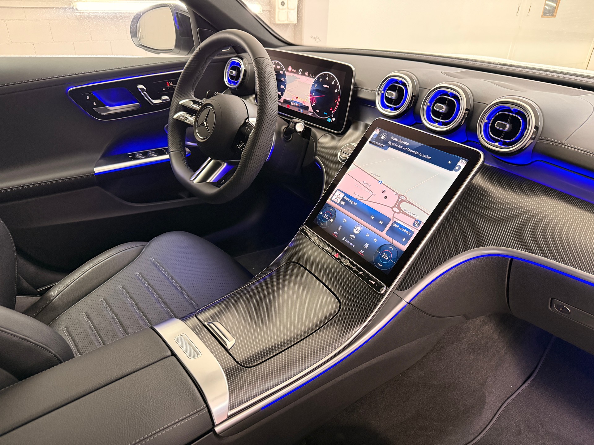 MERCEDES-BENZ C 300 4MATIC T-Modell-image-10
