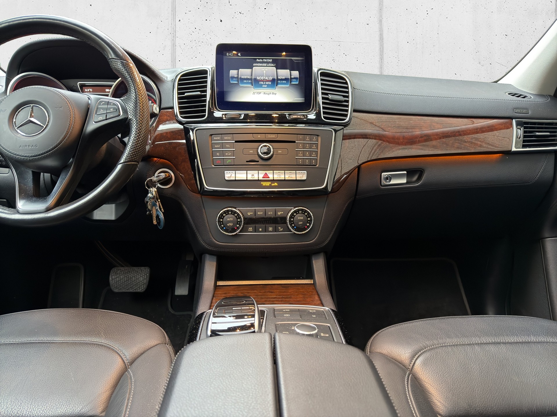 MERCEDES-BENZ GLS 350 d 4Matic 9G-TRONIC-image-16