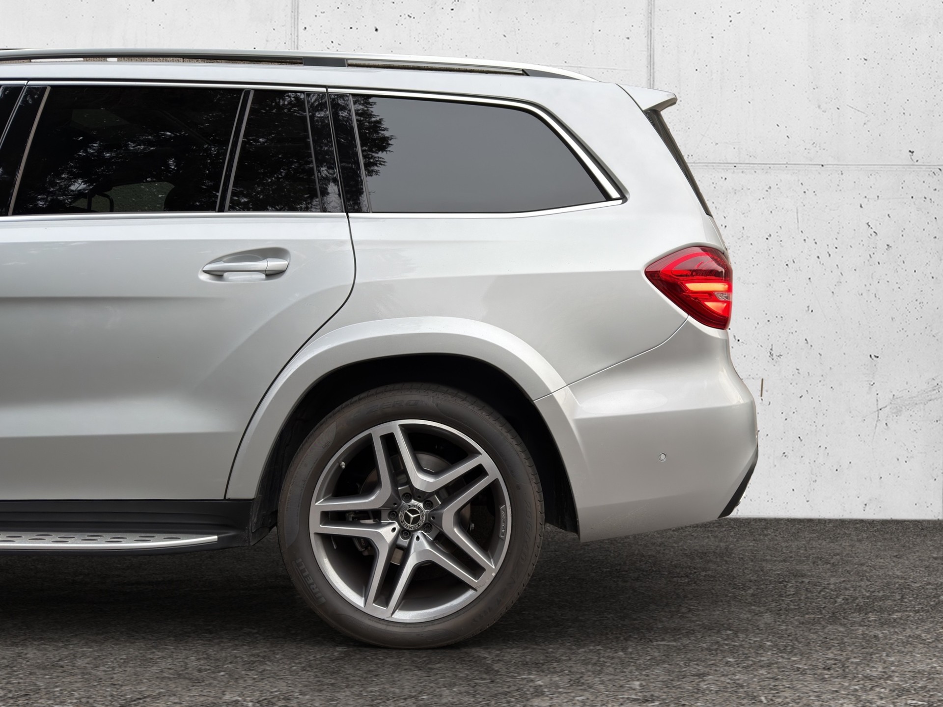 MERCEDES-BENZ GLS 350 d 4Matic 9G-TRONIC-image-4