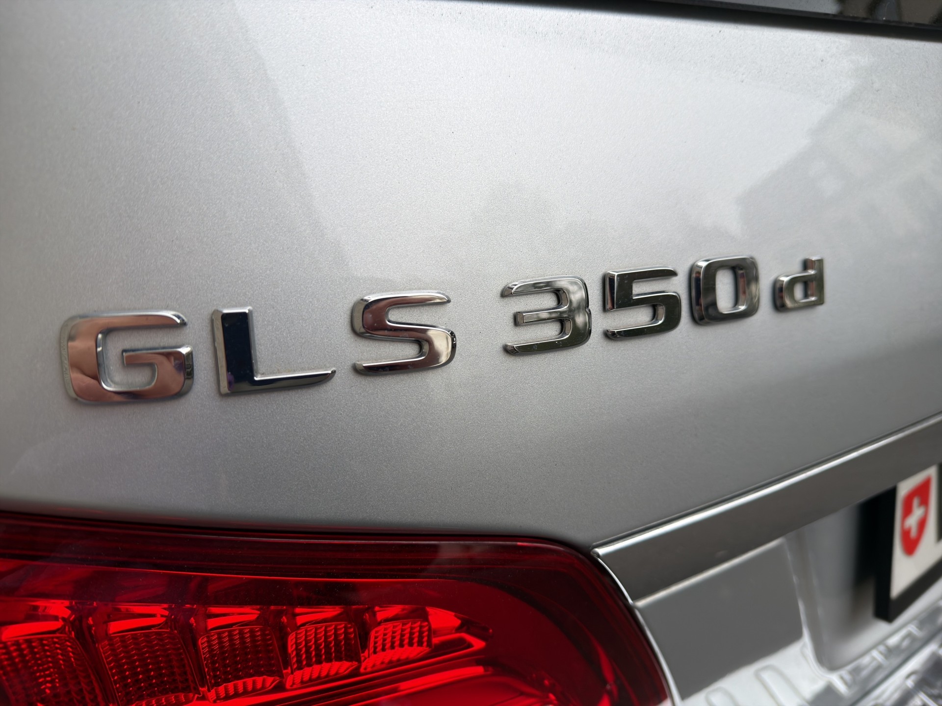 MERCEDES-BENZ GLS 350 d 4Matic 9G-TRONIC-image-29