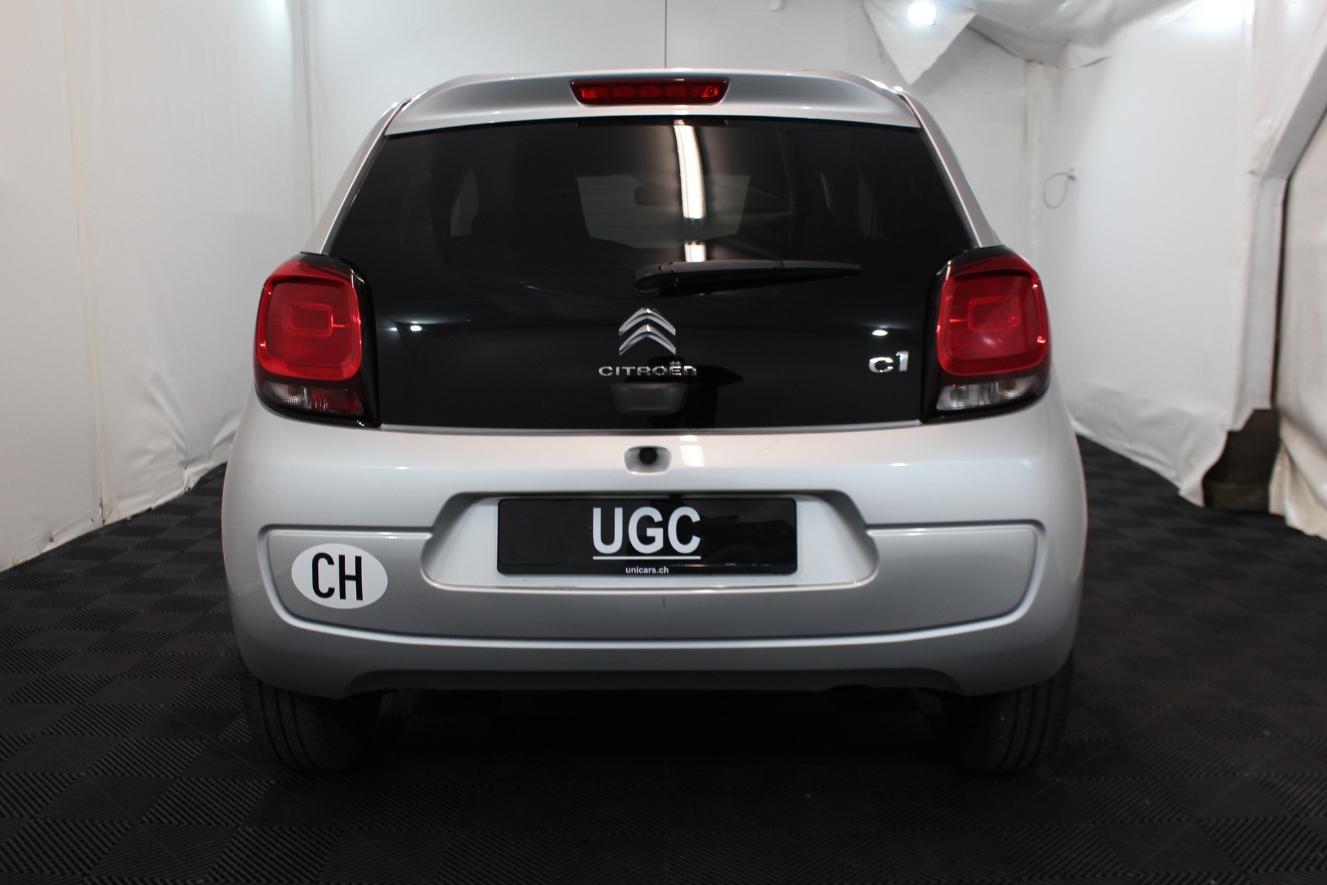 CITROEN C1 1.2 PureTech Shine-image-4